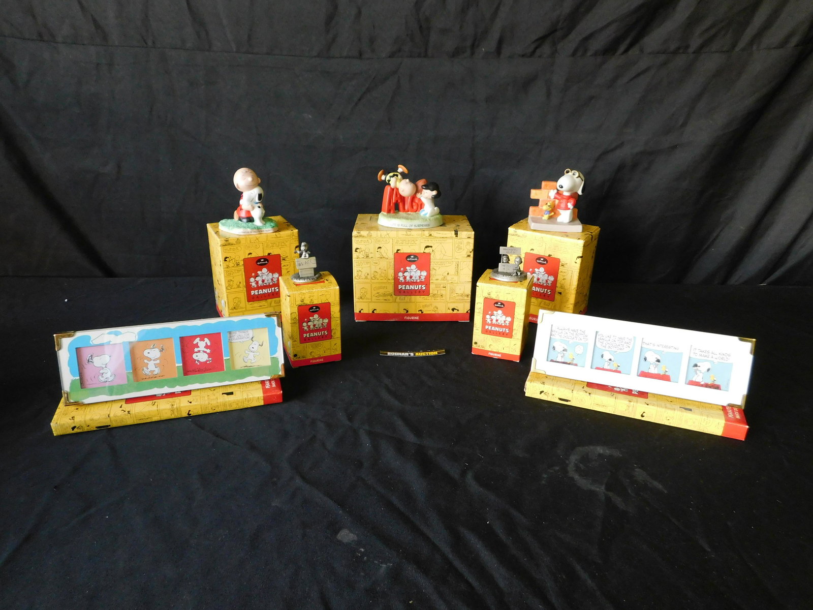 Lot of Hallmark Peanuts Figures (1 of 13)