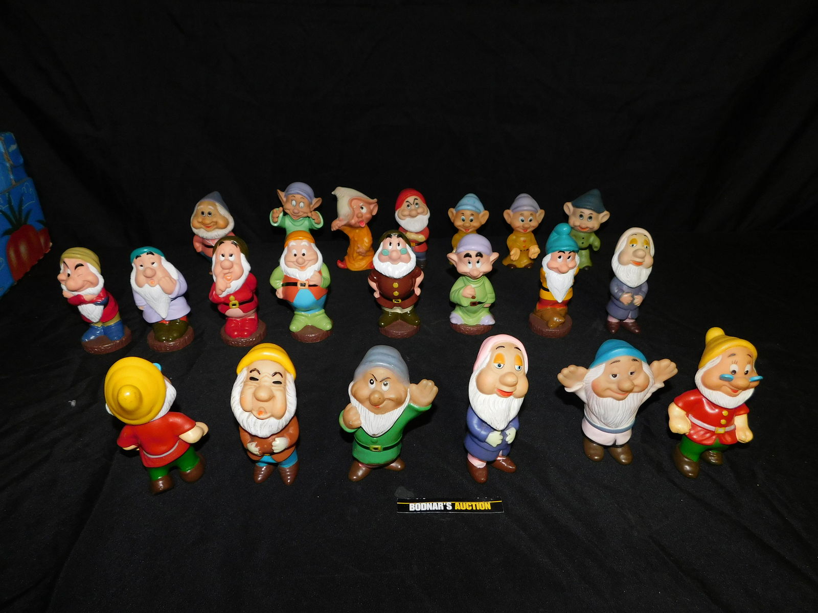 Lot of 21 Disney Plastic Dwarfs Figurines (1 of 7)