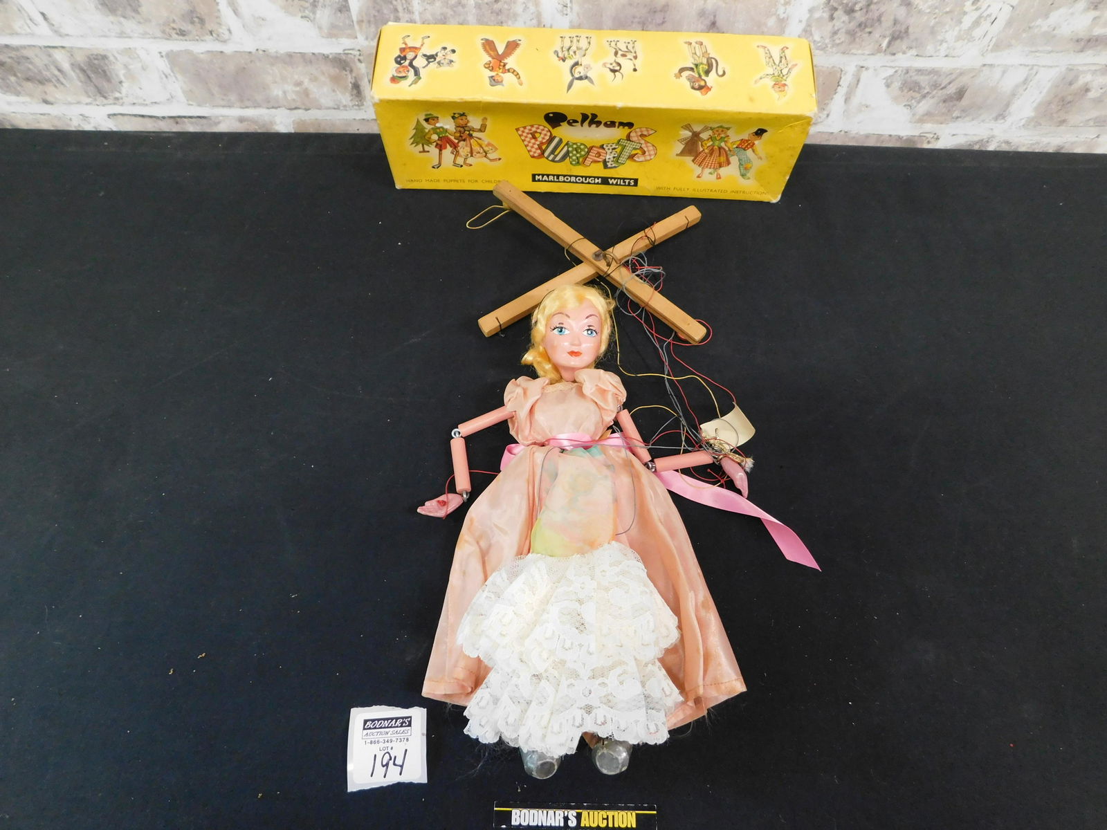 Pelham Puppets Cinderella Marionette in Box (1 of 5)