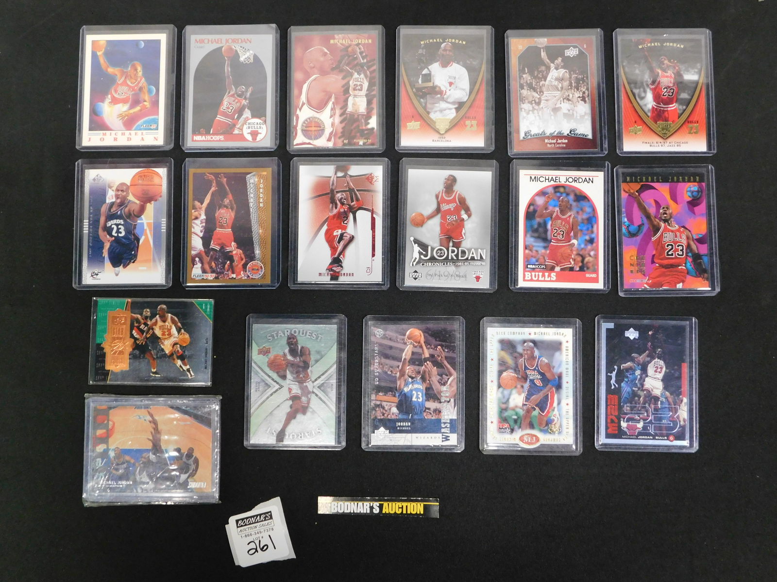 Lot of 18 Michael Jordan Basketball Cards (1 of 4)