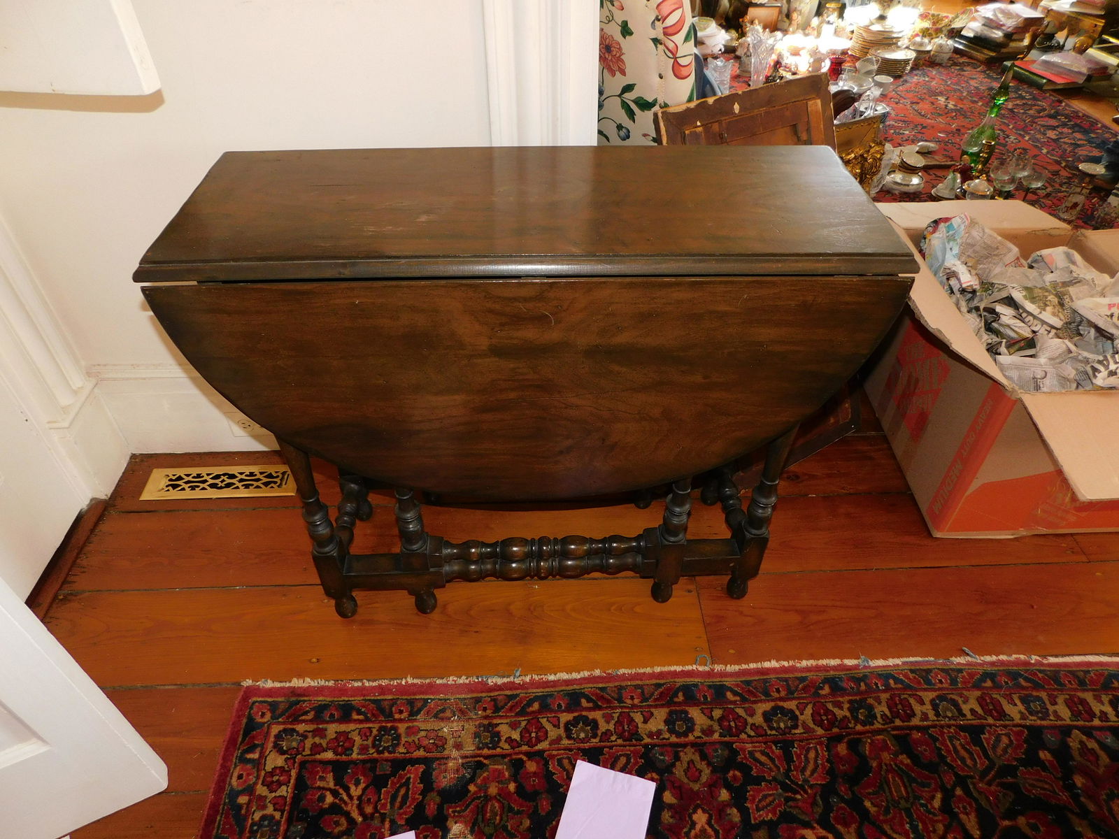 Walnut Gate Leg Table (1 of 3)