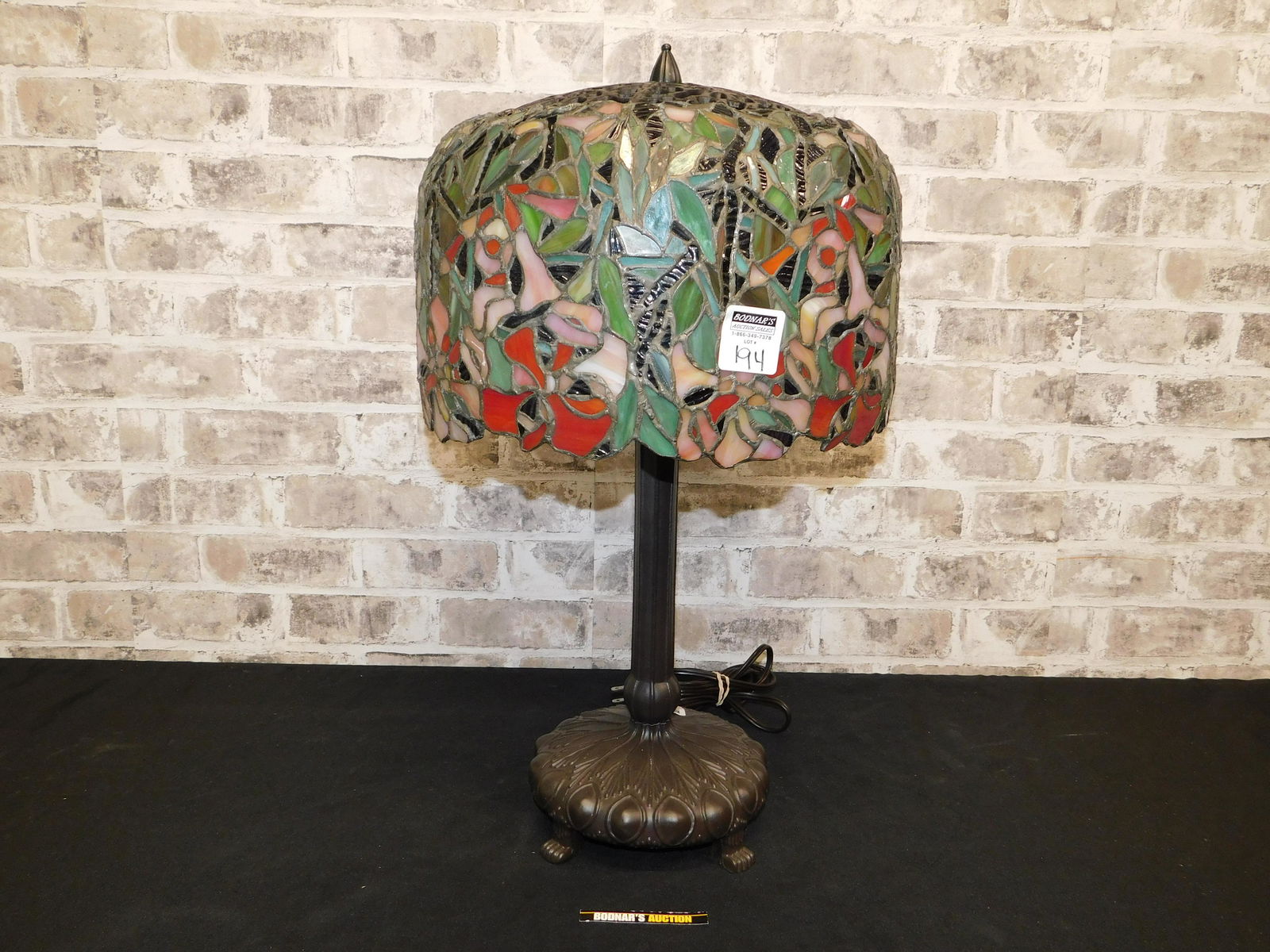 Tiffany Style Stained Glass Table Lamp (1 of 7)