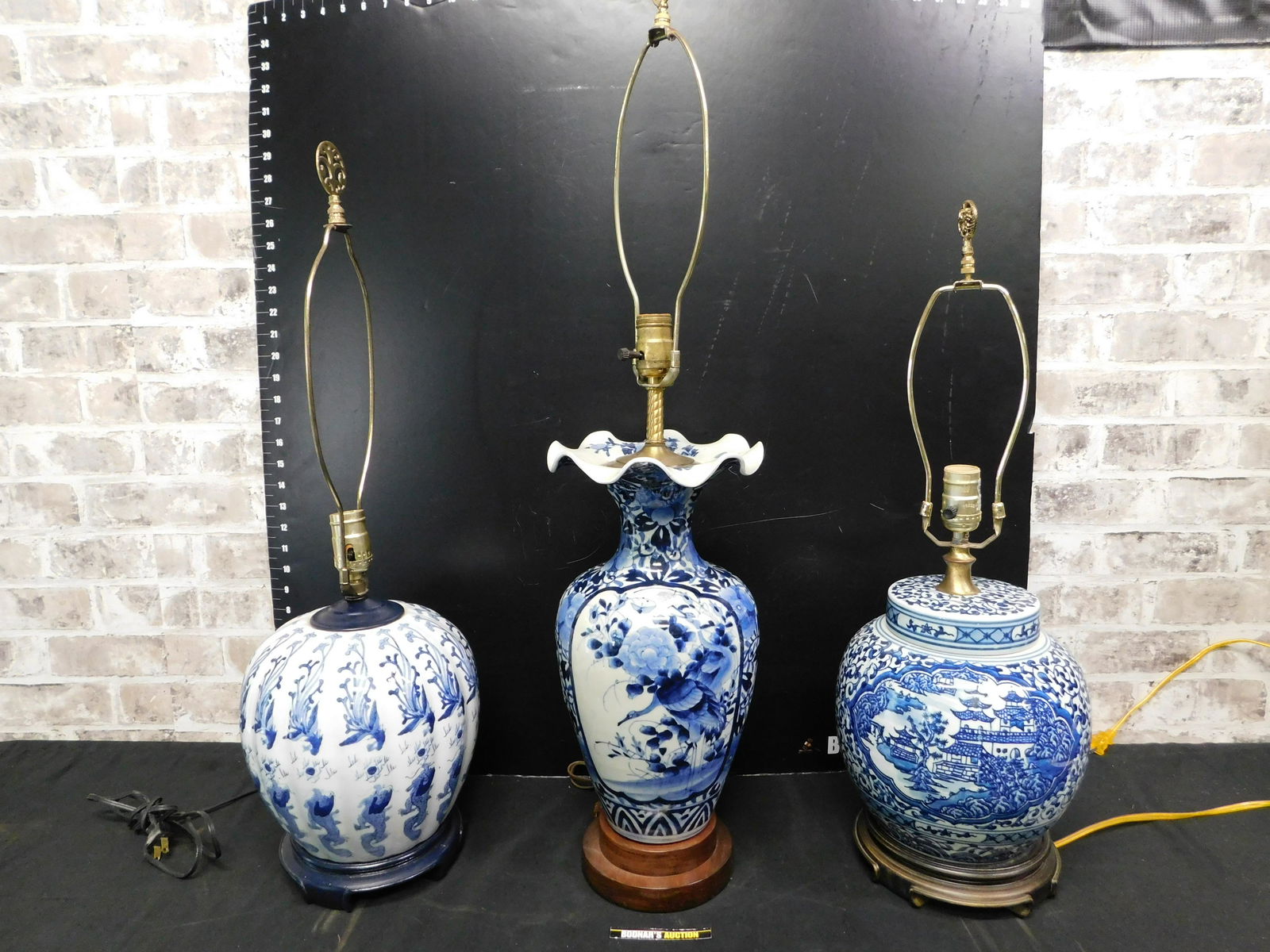 Lot of 3 Blue and White Table Lamps (1 of 7)