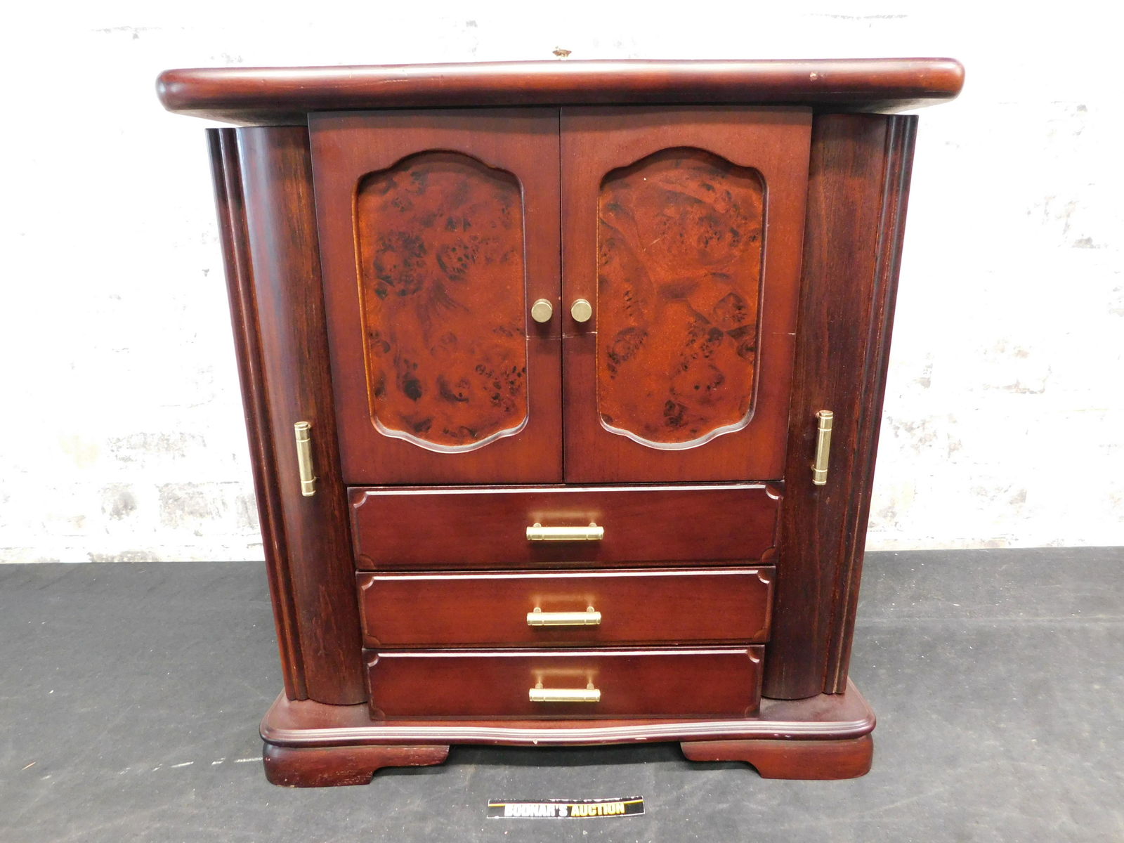 Cherry Table Top Jewelry Chest (1 of 5)