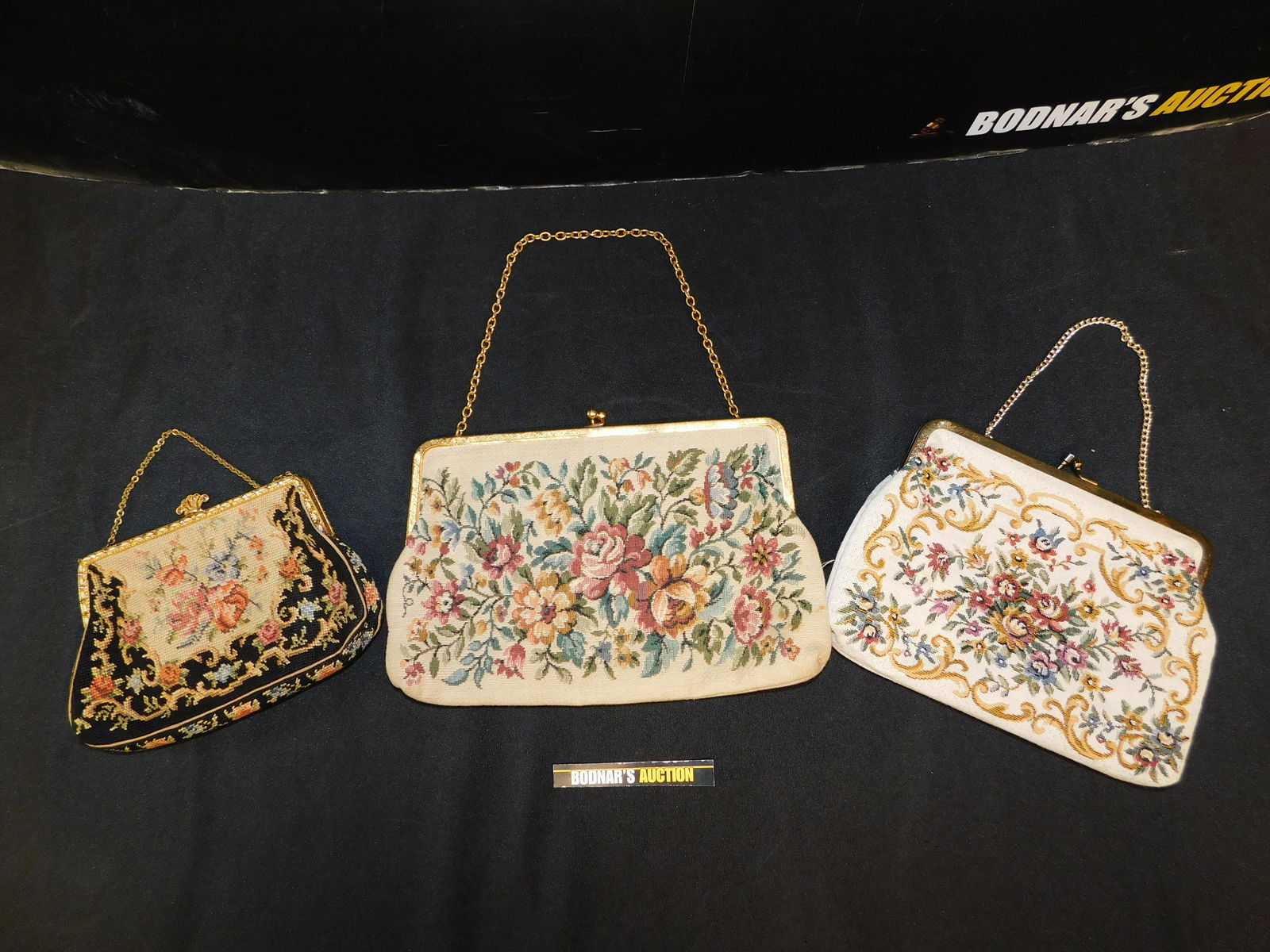 Lot of 3 Embroidered Evening Bags (1 of 6)