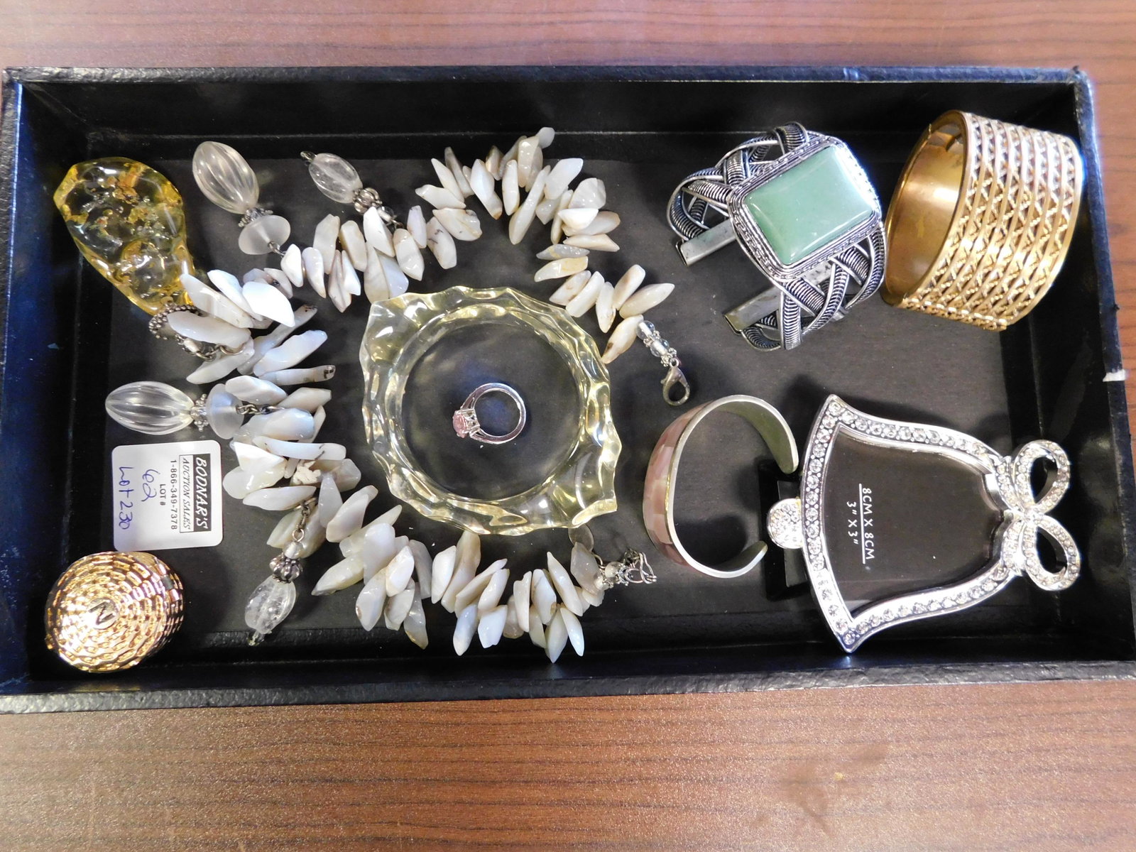 Lot of Assorted Costume Jewelry (1 of 3)