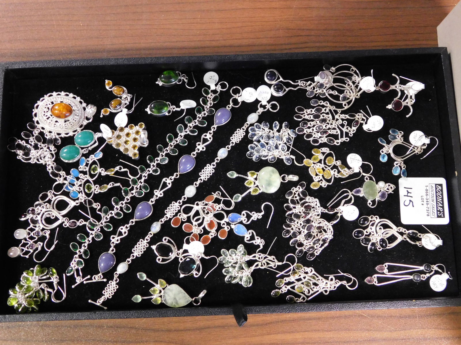 Lot of Silver Tone Jewelry (1 of 3)