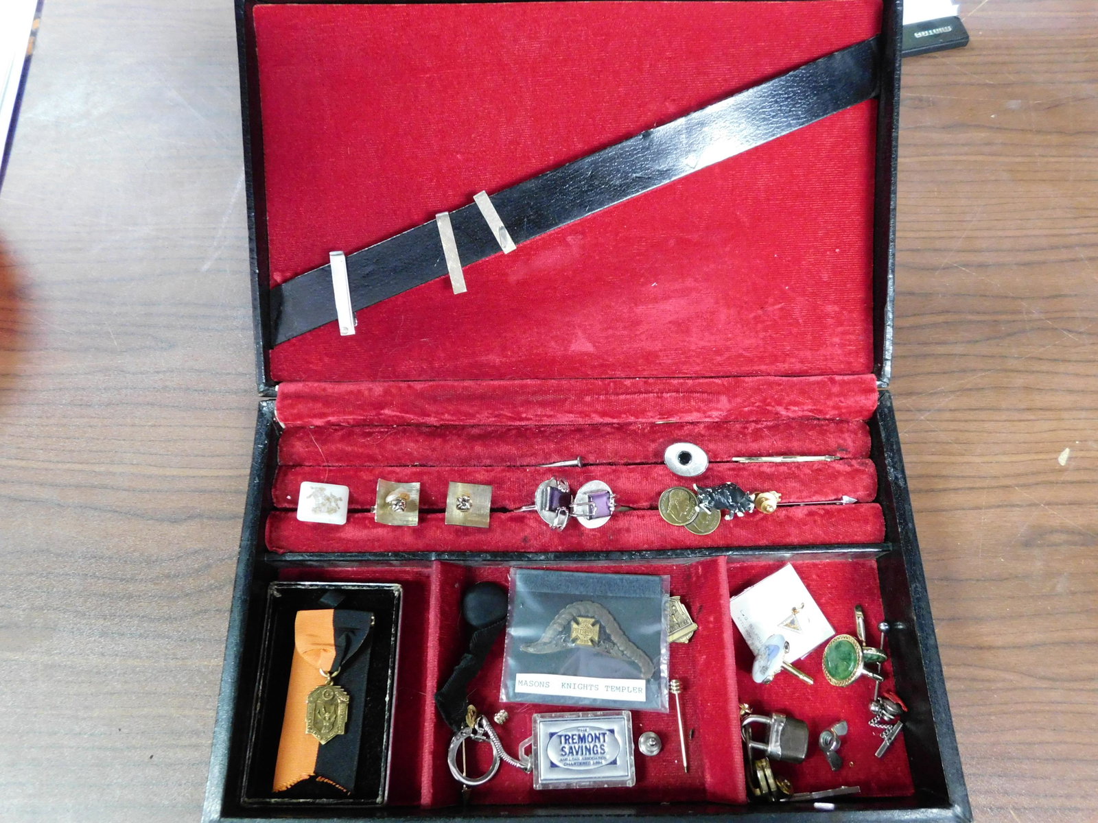 Lot of Men's Jewelry (1 of 3)