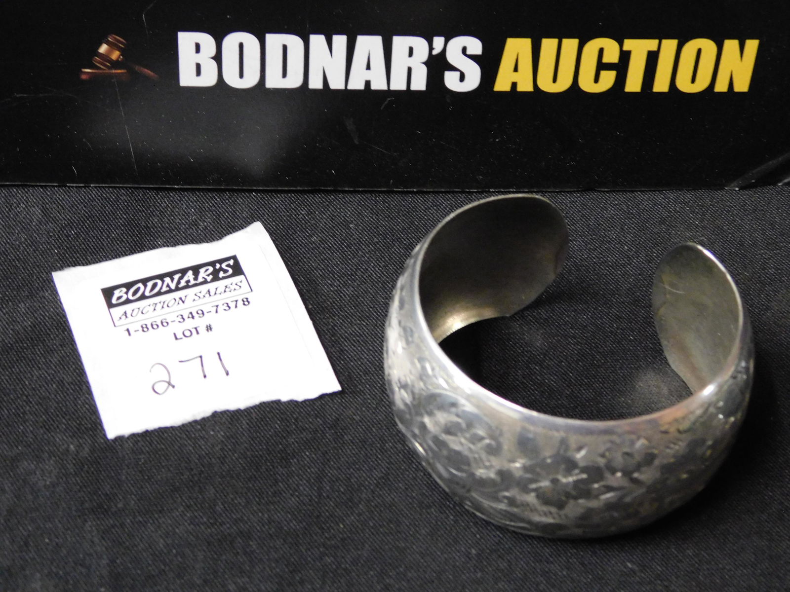 900 Silver Cuff Bracelet (1 of 4)