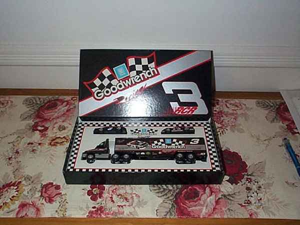 RCR Racing Goodwrench Dale Earnhardt #3 Tractor tra