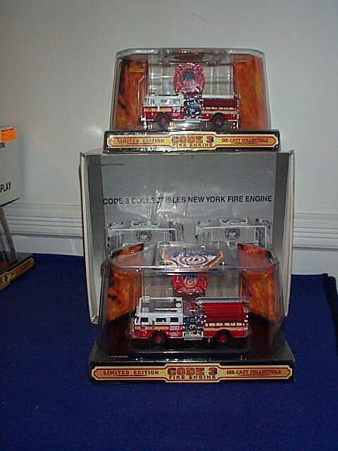 Code 3 Collectibles New York Fire Engine 2 Vehicle: Code 3 Collectibles New York Fire Engine 2 Vehicle Set-Number 02453, Seagrave Pumper, E-280 with FDNY Patch & E-75 with FDNY Patch. Mint in box. Buyer to pay $12.00 shipping and handling sent US Prior