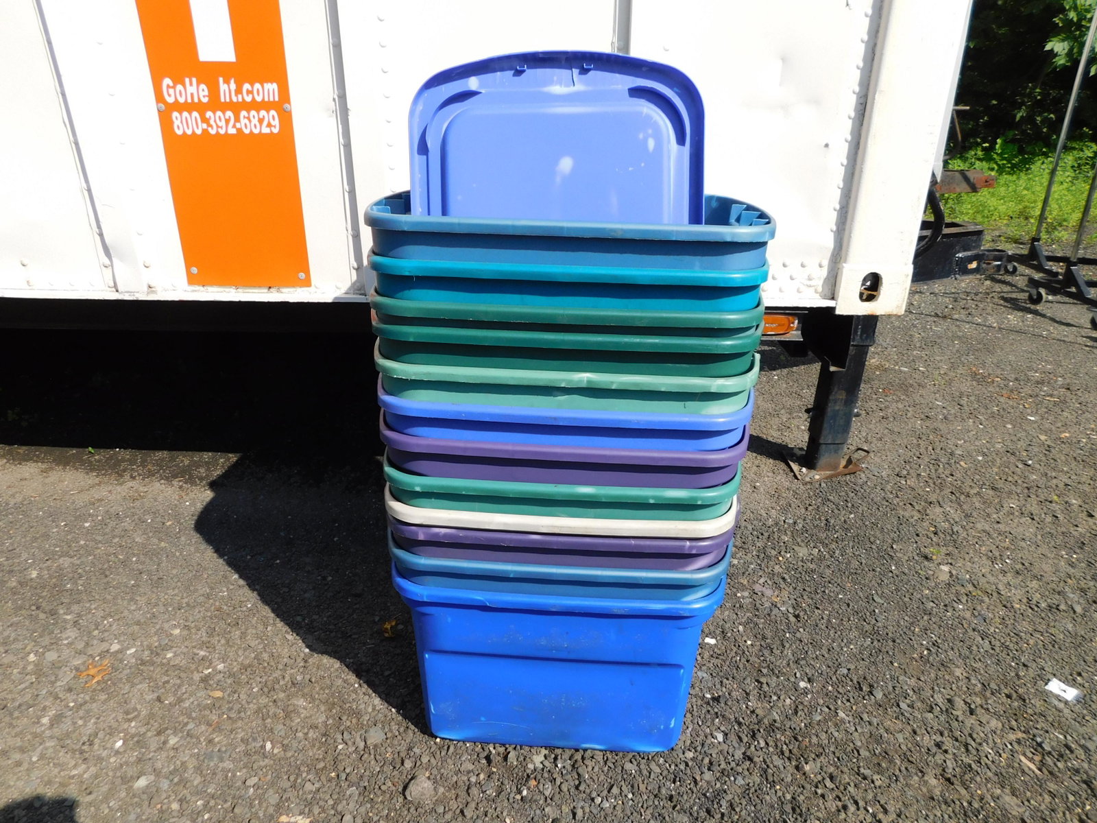 Lot of 12 Sterilite Tubs/Storage Bins: Lot of 12 Sterilite Tubs/Storage Bins. These tubs are in used condition. Some cracking - but still in good condition. They measure 16" x 16" x23" . All items must be paid for within 24 hours of the sa