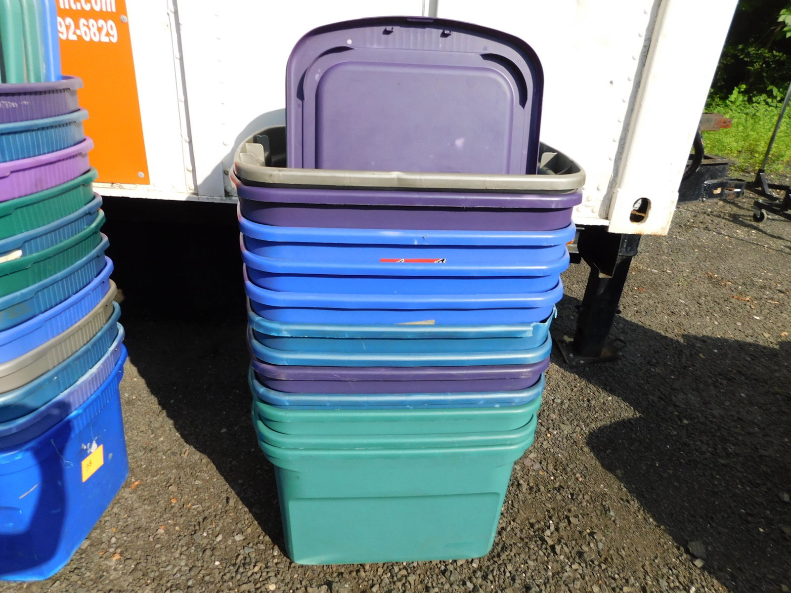 Lot of 12 Sterilite Tubs/Storage Bins: Lot of 12 Sterilite Tubs/Storage Bins. These tubs are in used condition. Some cracking - but still in good condition. They measure 16" x 16" x23" . All items must be paid for within 24 hours of the sa