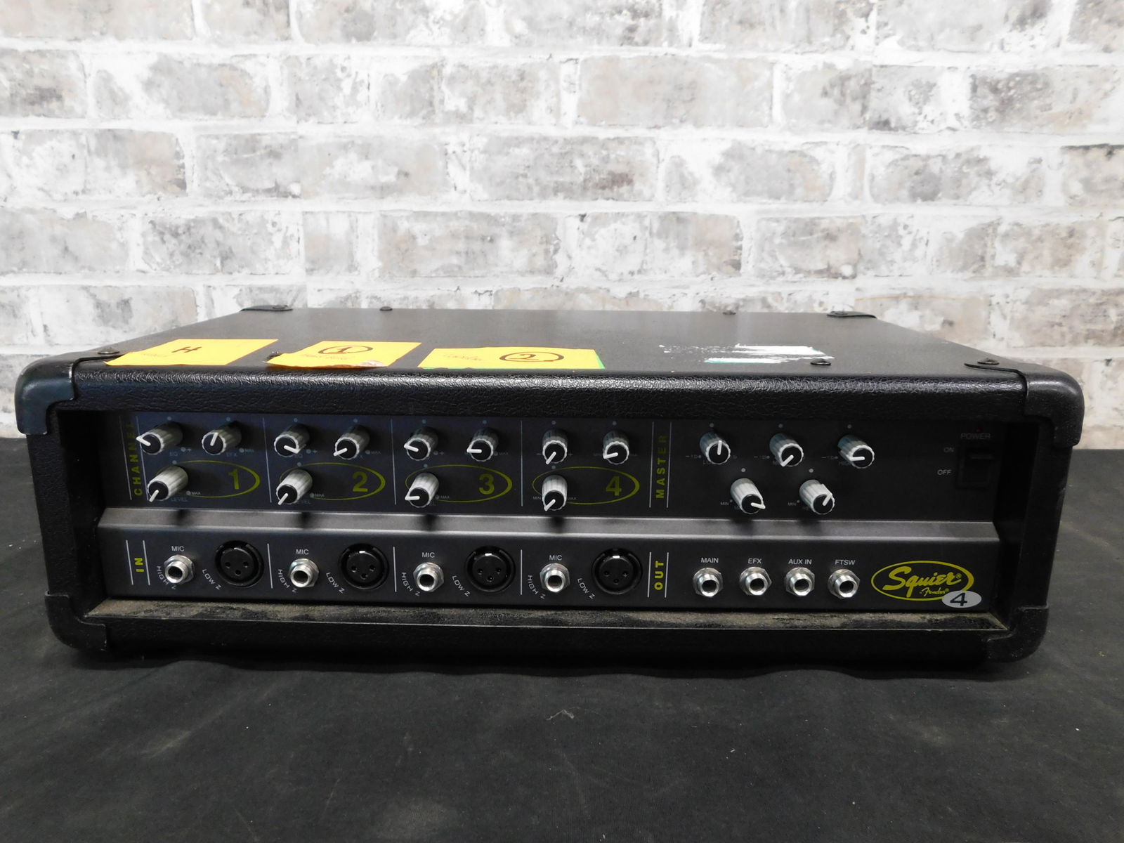 Squier Fender 4 270 Watt Amp/Mixer. (1 of 7)