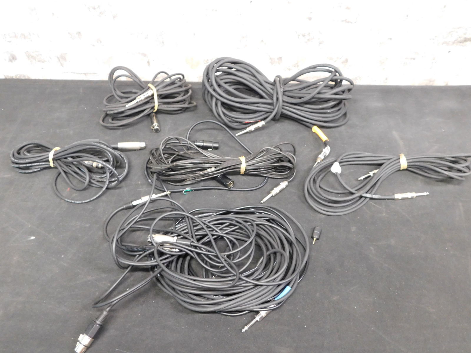 Lot of 9 Balanced and Unbalanced Speaker Wires (1 of 5)