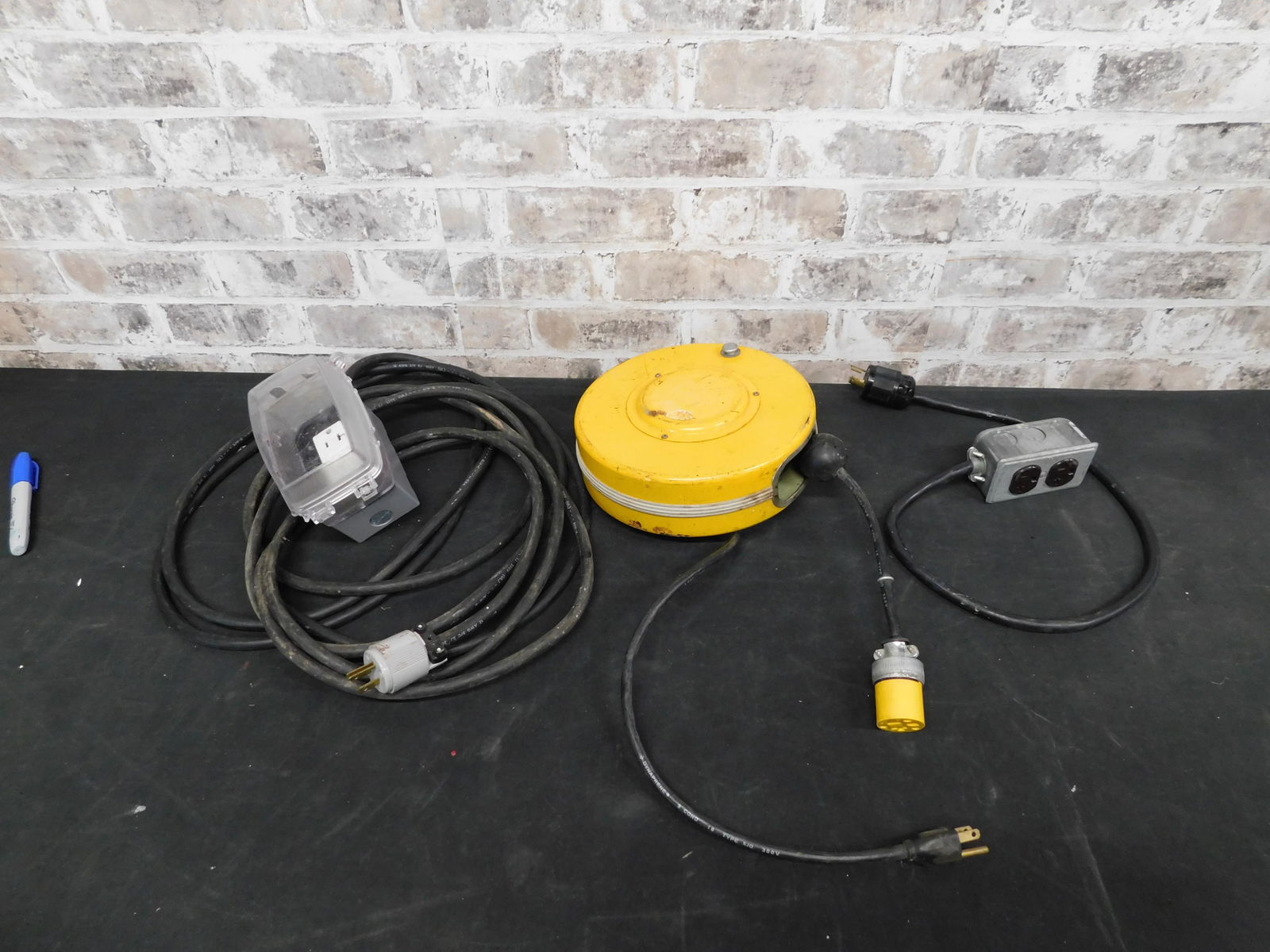 Lot of 3 Professional Grade Extension Cords (1 of 6)