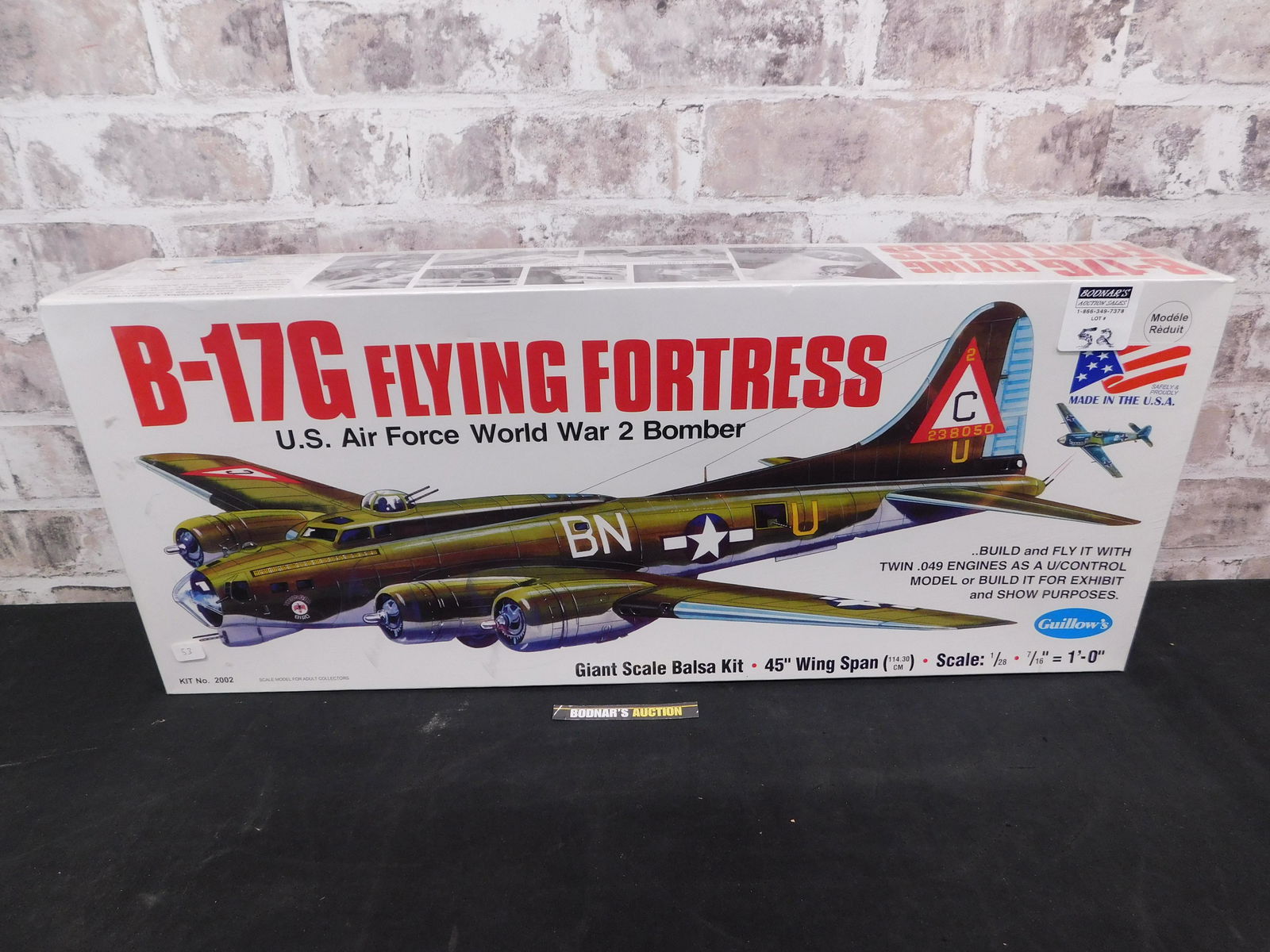 Guillow's B-17G Flying Fortress World War 2 Bomber (1 of 8)