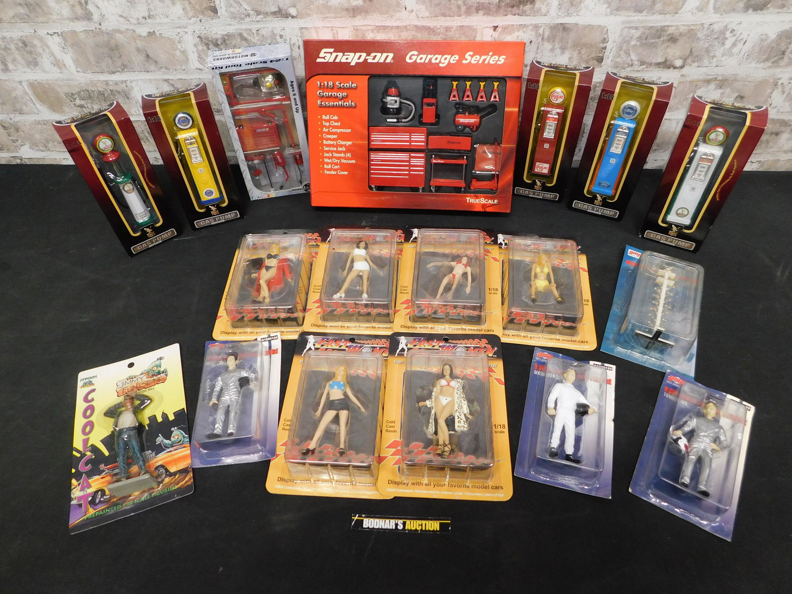 Lot of Diecast Accessories including GMP and Snap-On (1 of 6)