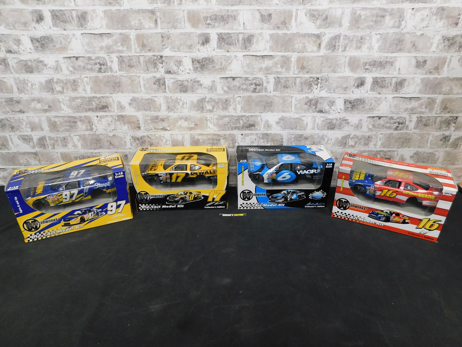 Lot of 4 NASCAR Motorworks Die-Cast Model Kits. (1 of 6)