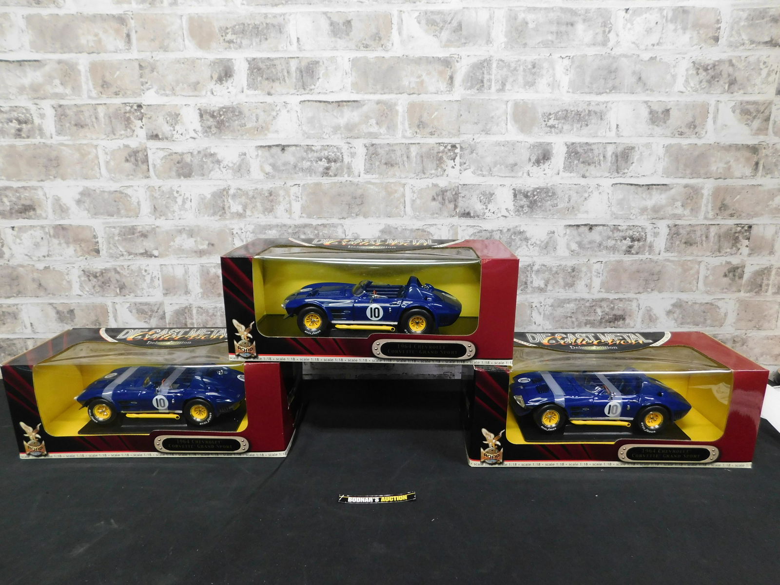 Lot of 3 Road Signature 1964 Chevrolet Corvette Grand (1 of 6)