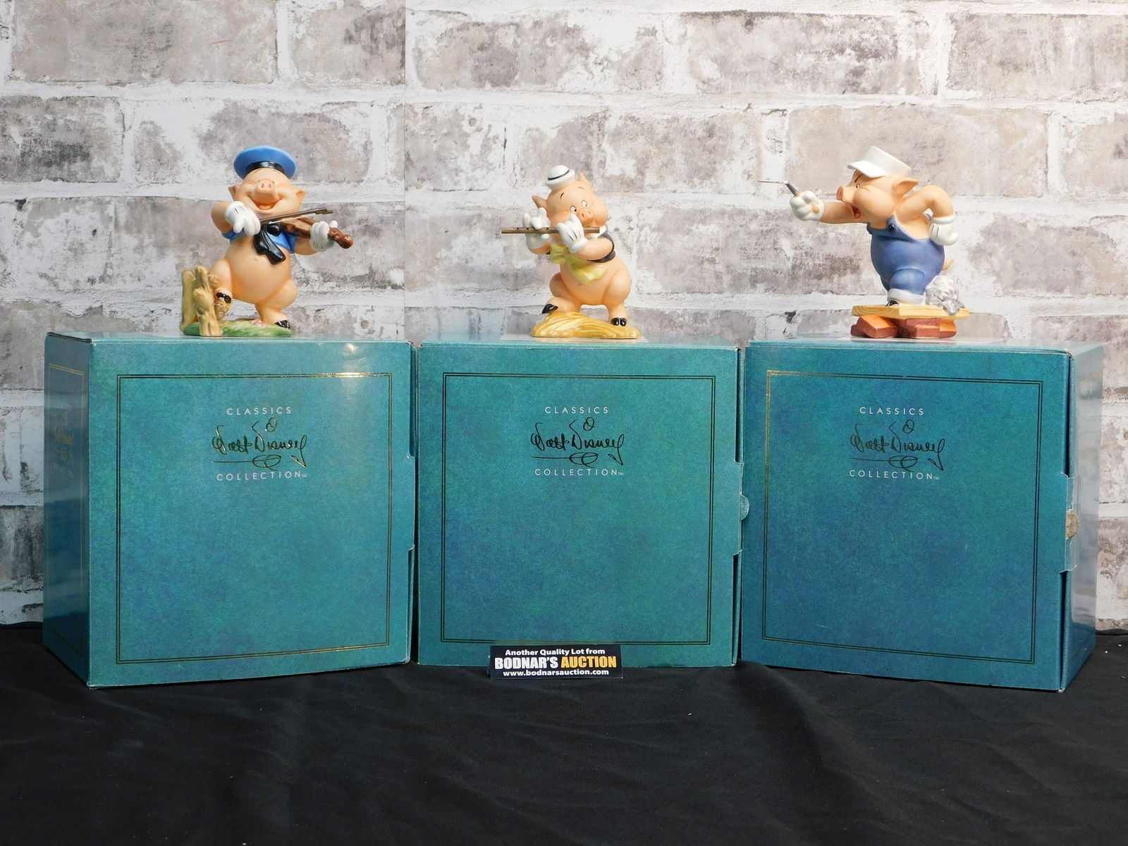 WDCC The Three Little Pigs Lot of 3 (1 of 10)