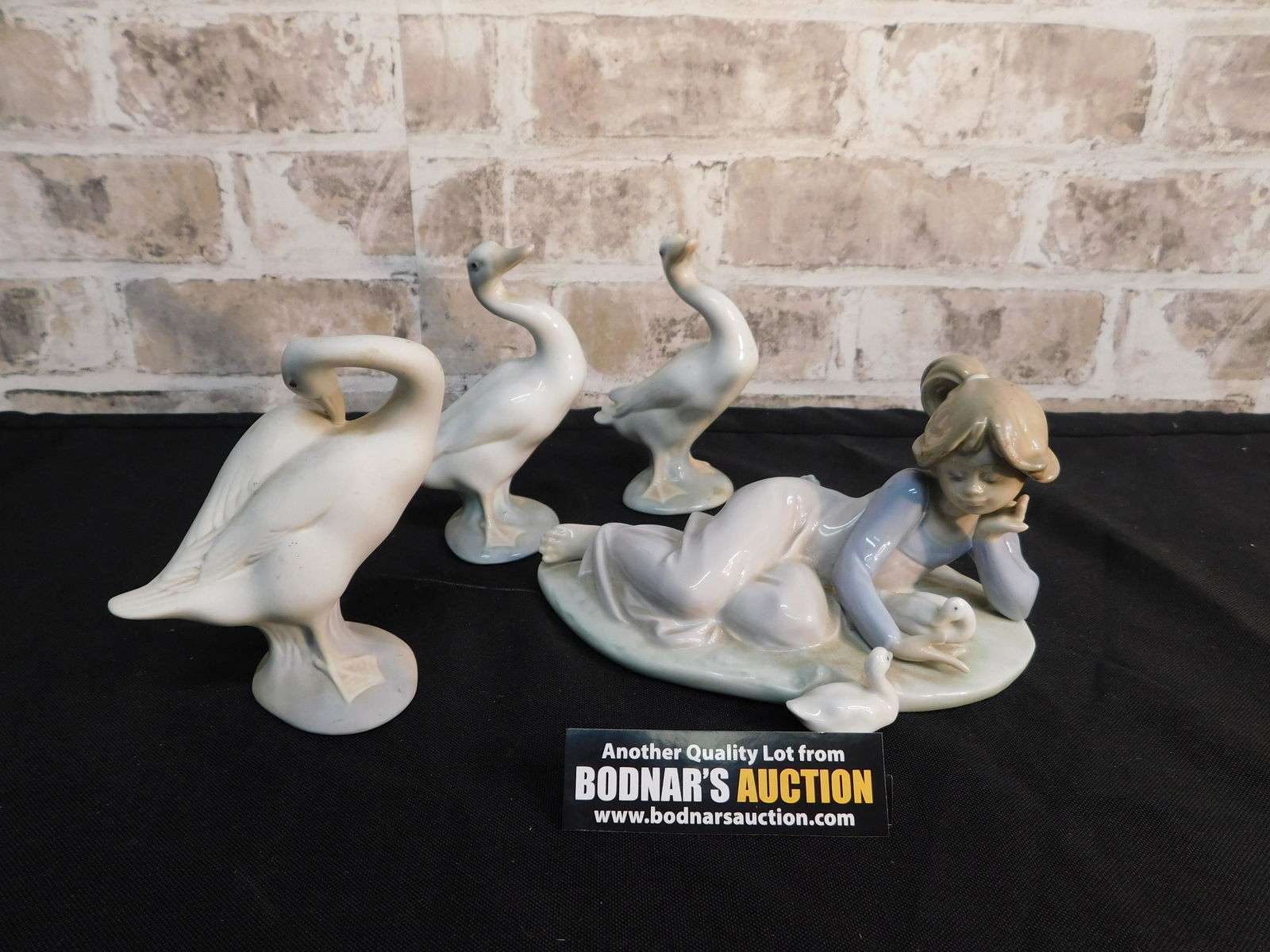 Group Lot of 4 Lladro Figurines (1 of 5)