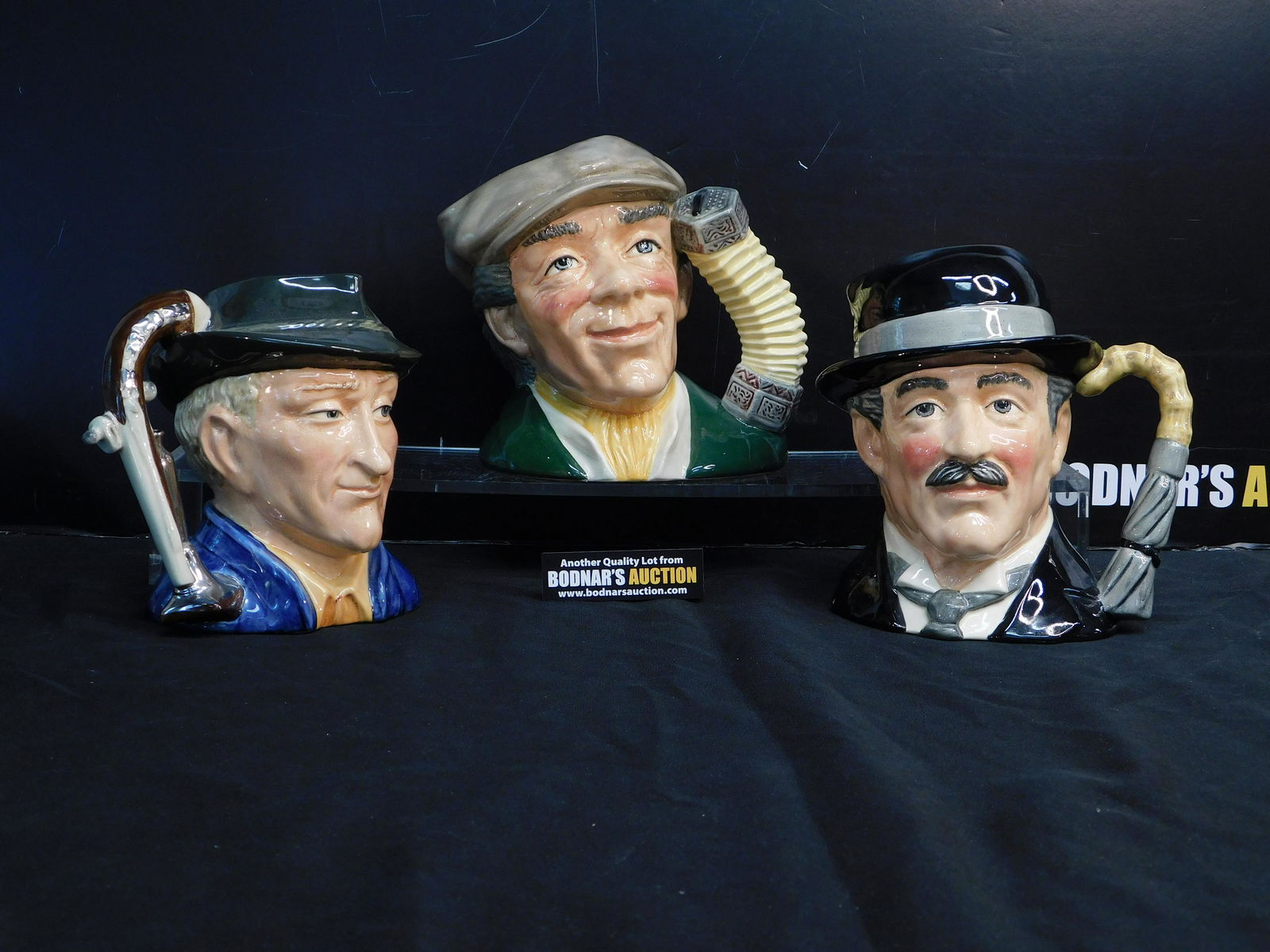 Lot of 3 Royal Doulton Character Jugs (1 of 3)