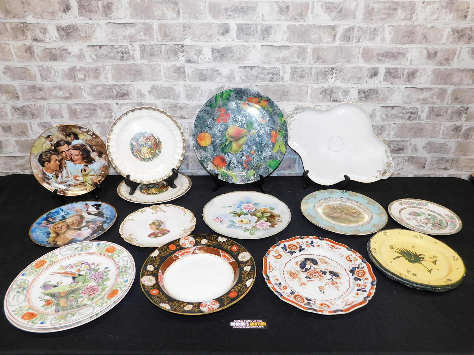 Box Lot of Porcelain Plates (1 of 7)