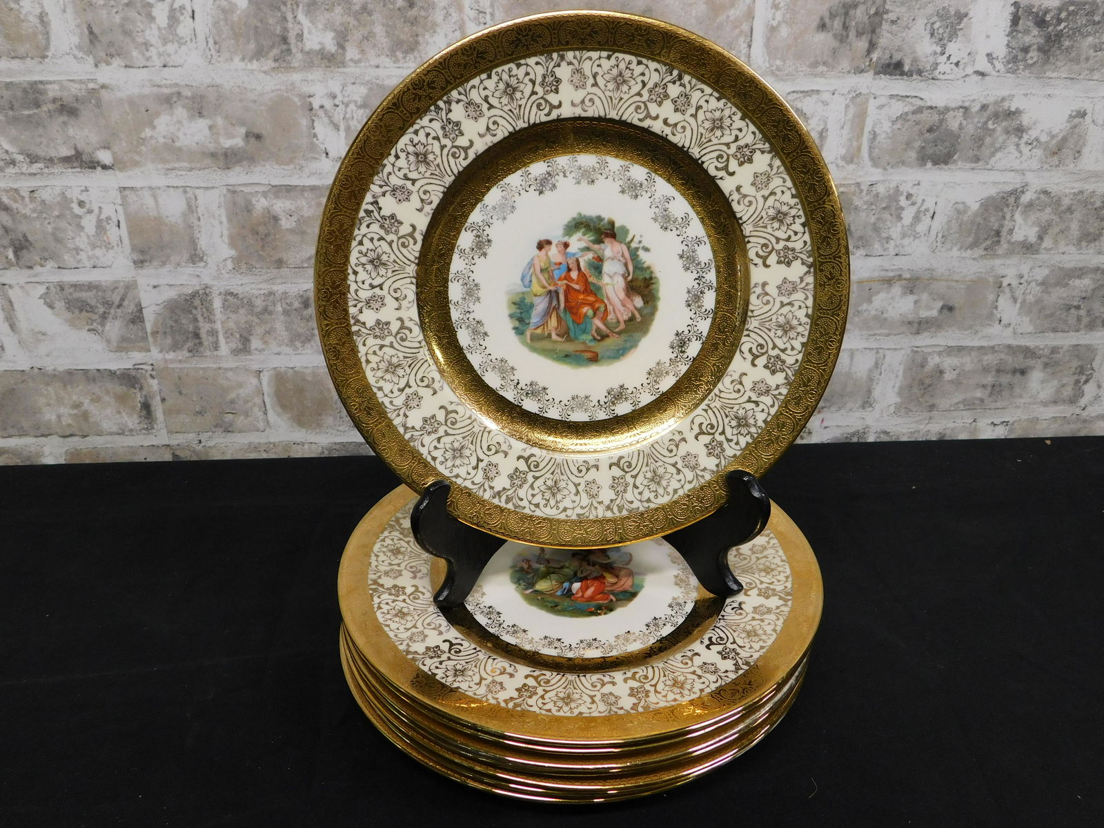 Set of 8 Hand Painted and Transferware Royal China (1 of 4)