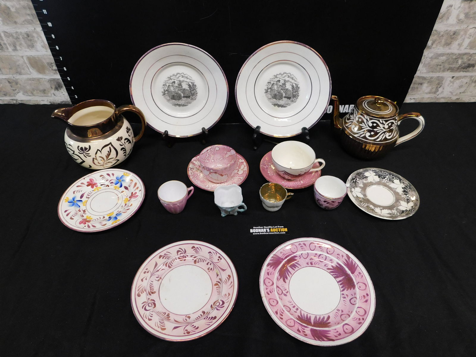 Group Lot of Lusterware (1 of 8)