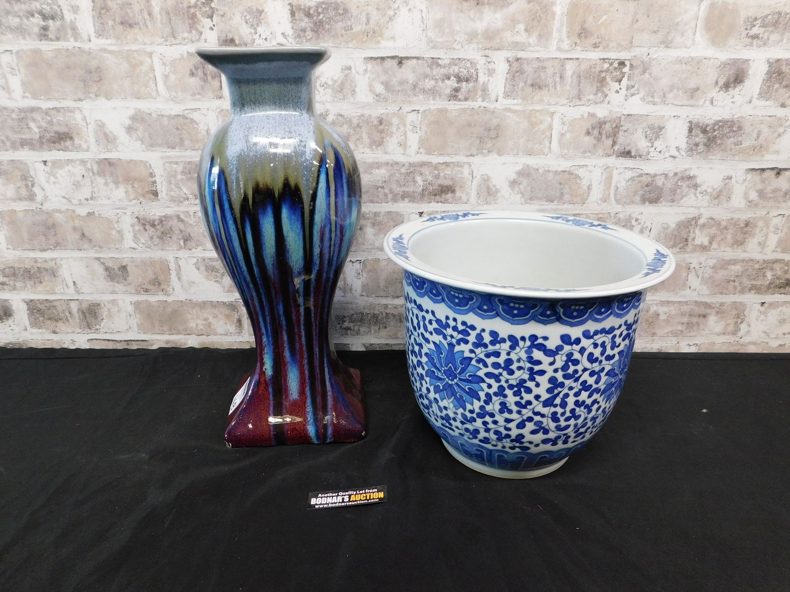 Group Lot of Contemporary Pottery (1 of 5)