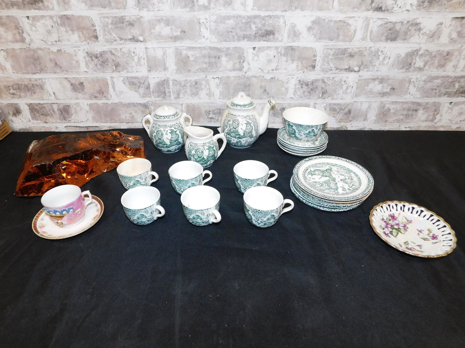 Box Lot with Cups, Saucers and Petrified Rock (1 of 12)