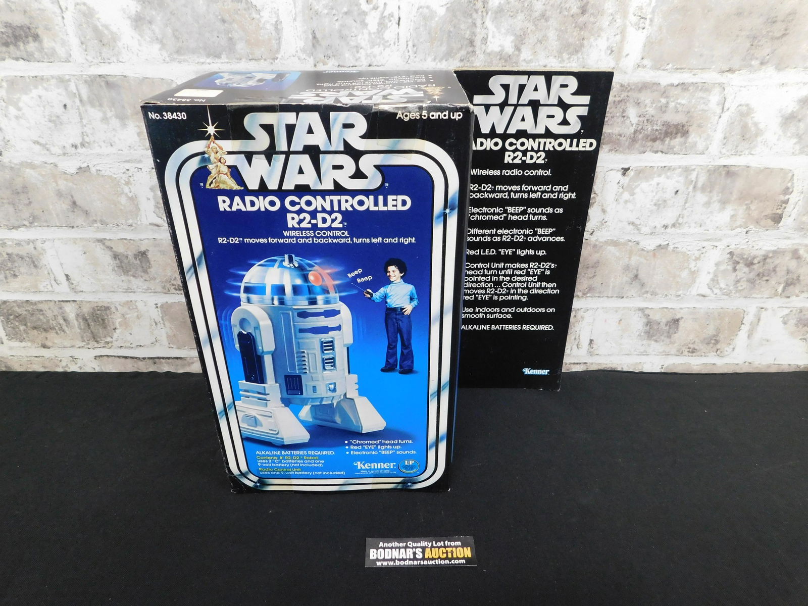 Star Wars Radio Controlled R2-D2 - Kenner 1978 - Sealed (1 of 5)