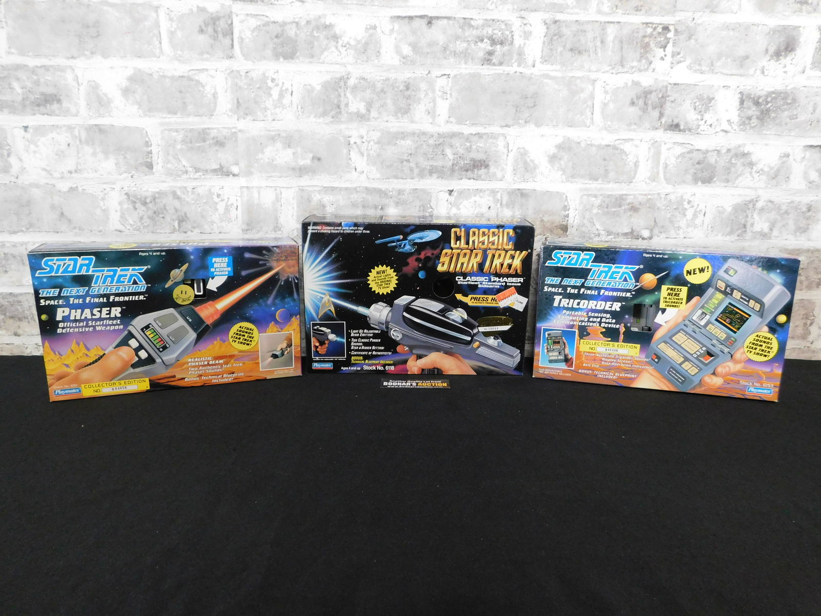 Star Trek Weapon and Accessories Lot of 3 (1 of 5)