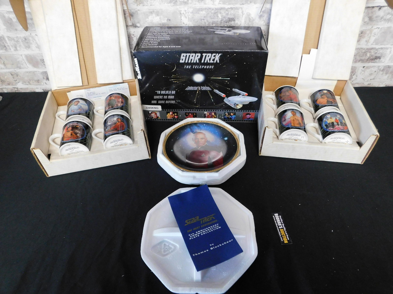 Lot of Star Trek Collectibles including Mugs (1 of 10)