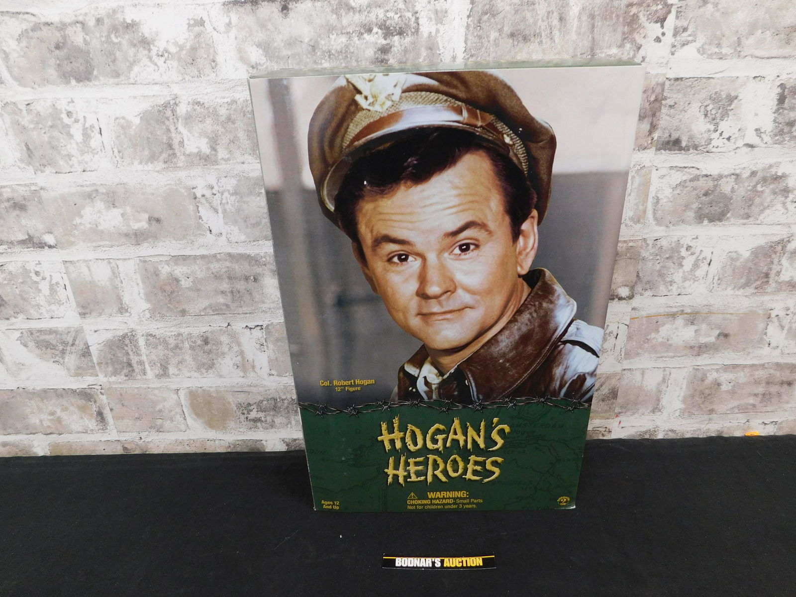 Hogan's Heroes Col. Robert Hogan Figure - Sideshow: Hogan's Heroes Col. Robert Hogan 12" Figure. Sideshow Toy. New in Box. Please read the terms and conditions. This sale will be broadcast live on sale day with full descriptions of each lot being sold,