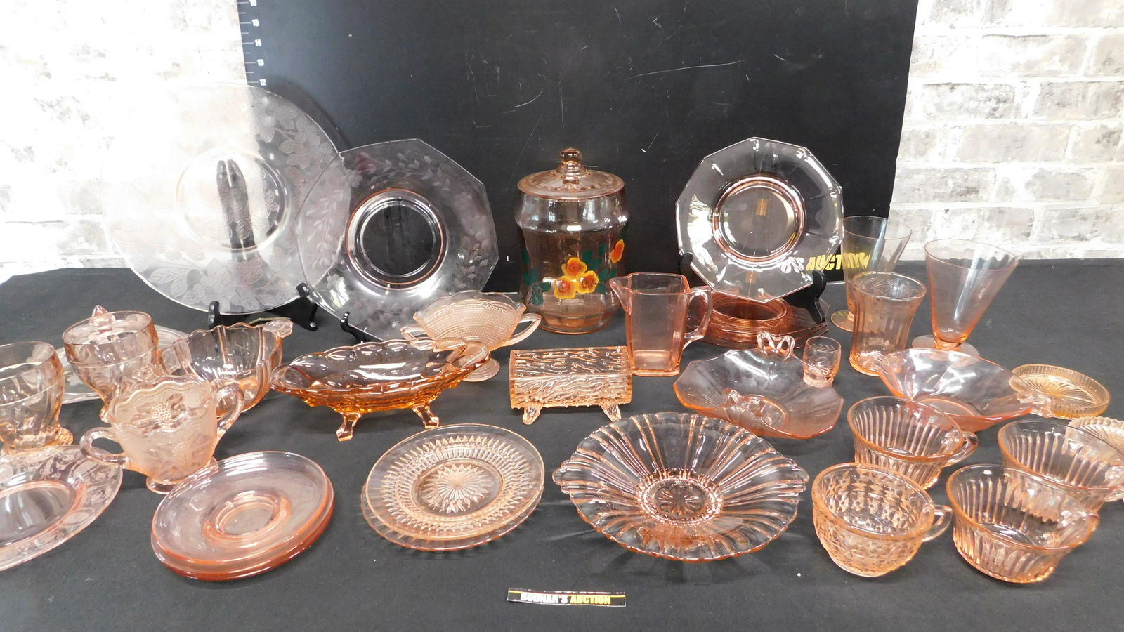 Large Lot of Pink Depression Glass (1 of 7)