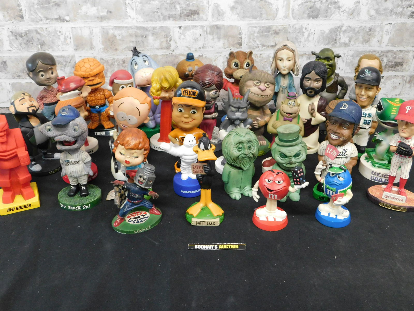 Large Lot of Bobbleheads (1 of 10)