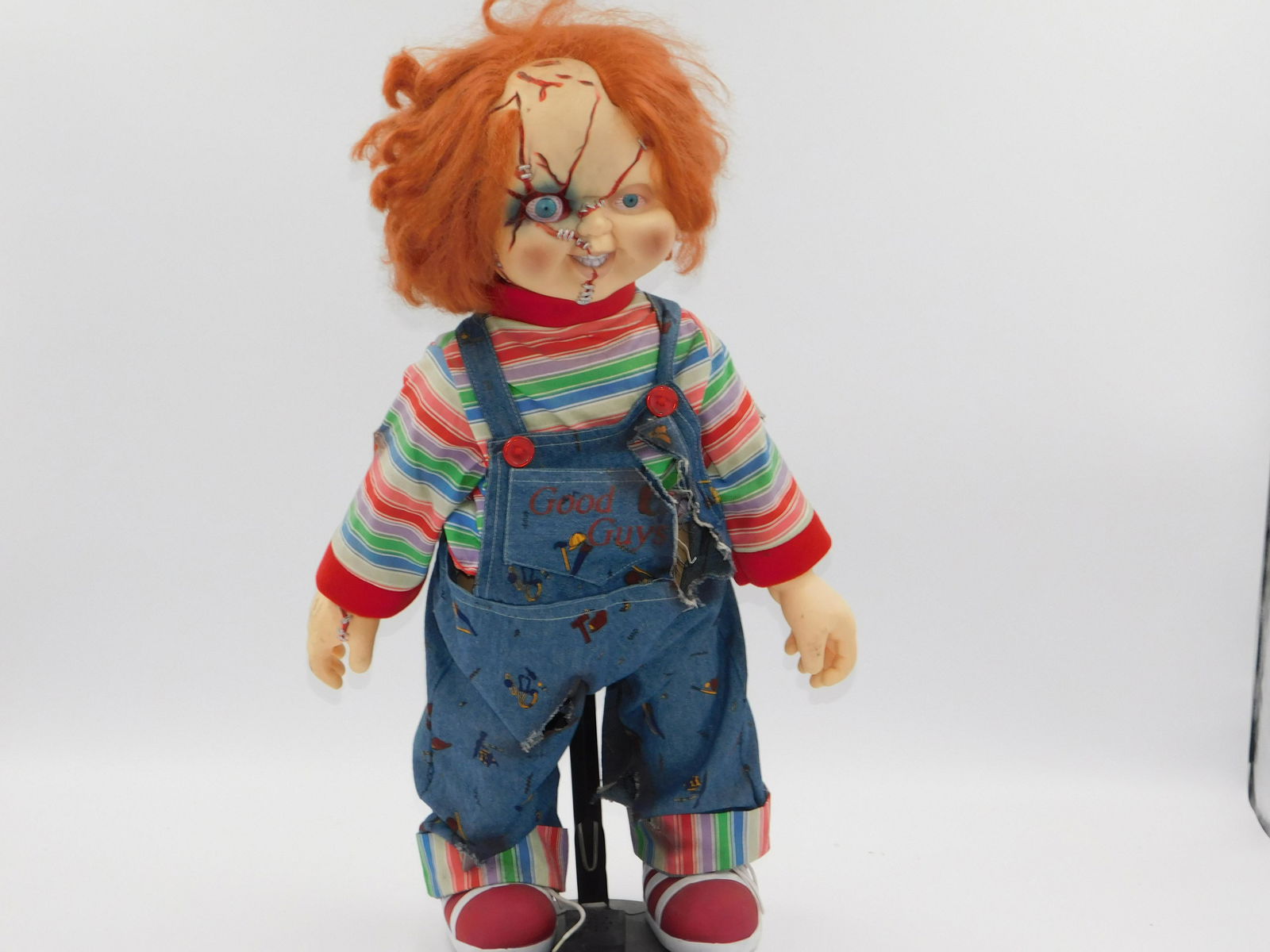 Autographed Chucky Doll - Brad Dourif (1 of 4)