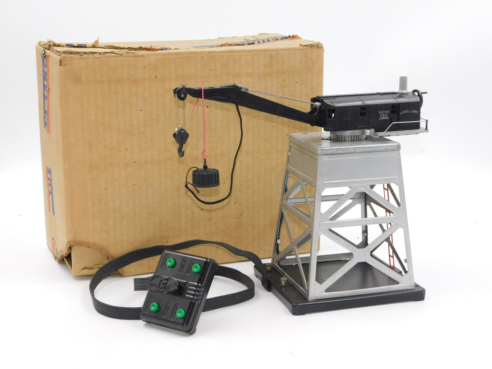 Lionel 027 182 Remote Control Magnetic Crane in (1 of 1)