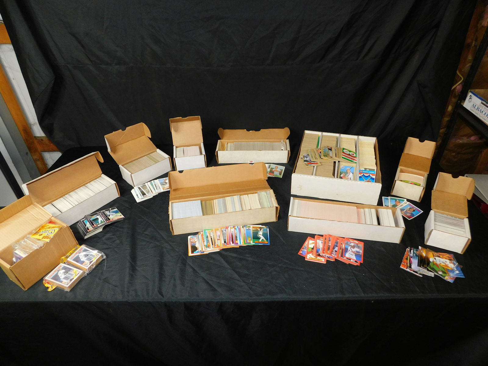 Large Lot of Baseball Cards - 1980's and 1990's (1 of 6)