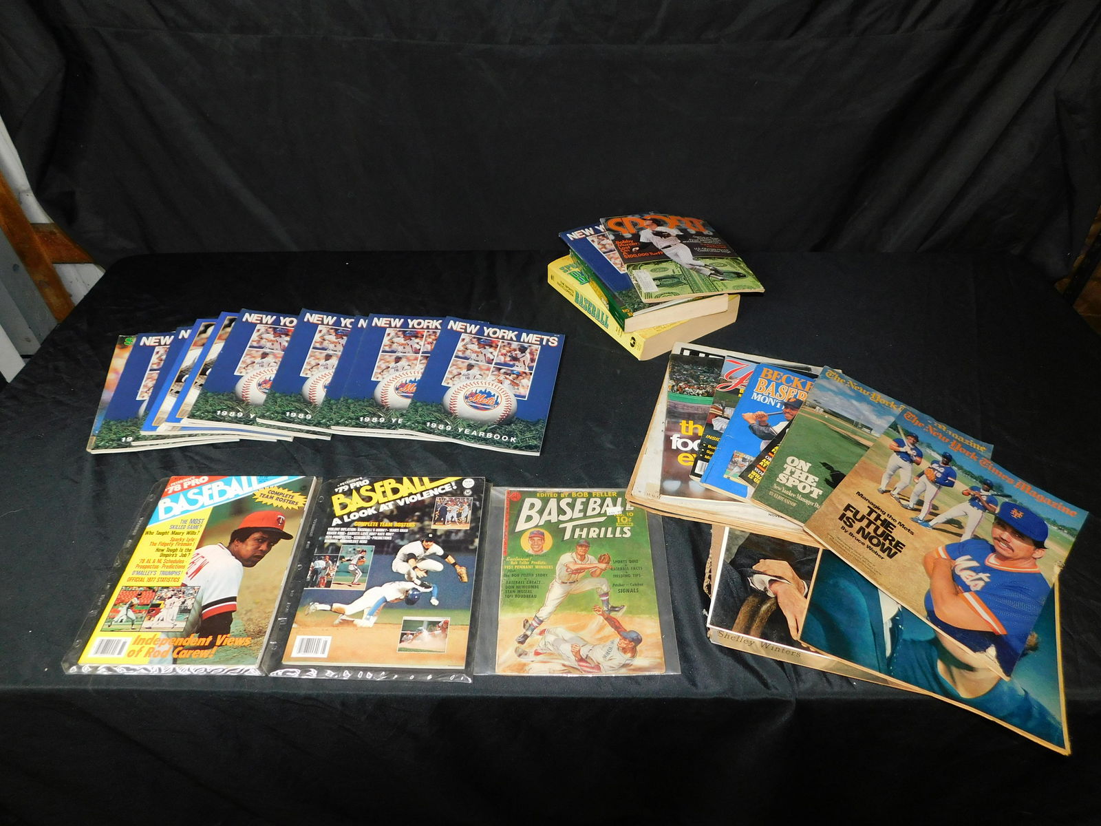 Lot of Baseball Magazines and Programs (1 of 1)