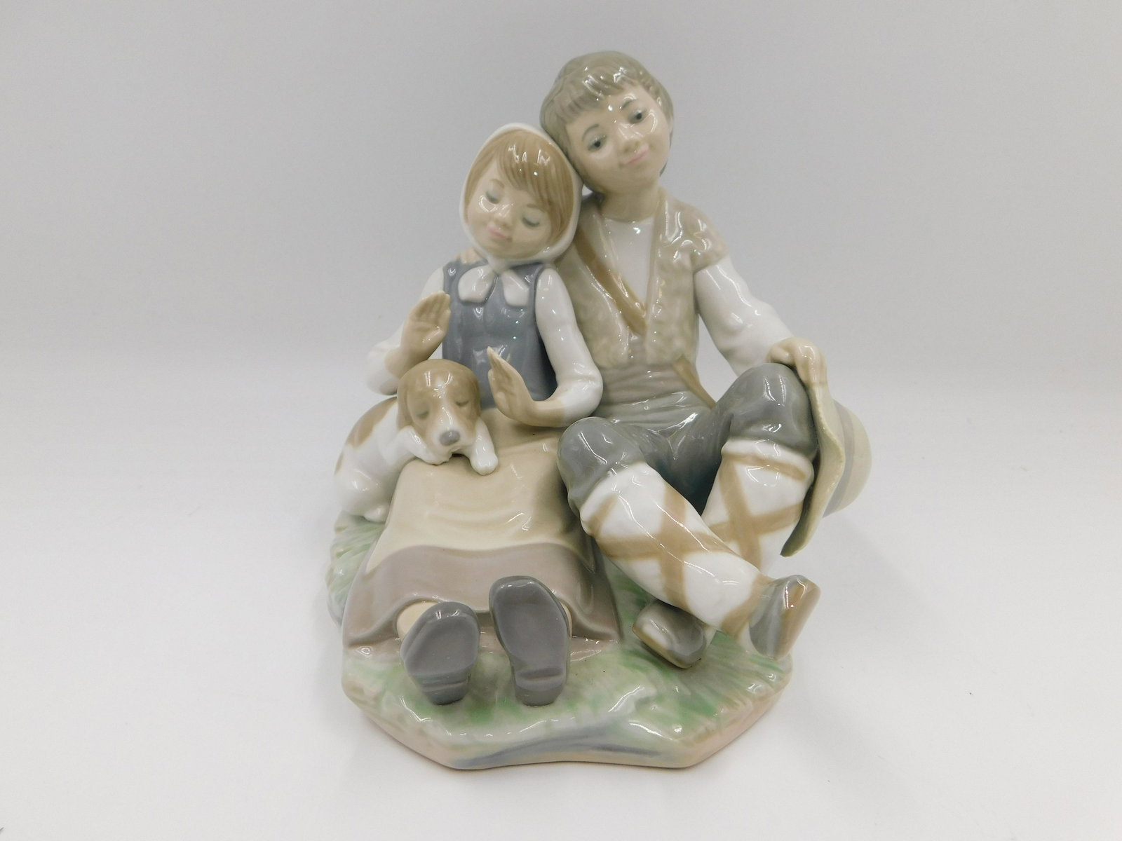Lladro Figurine #1230 Friendship Boy and Girl with Dog (1 of 5)