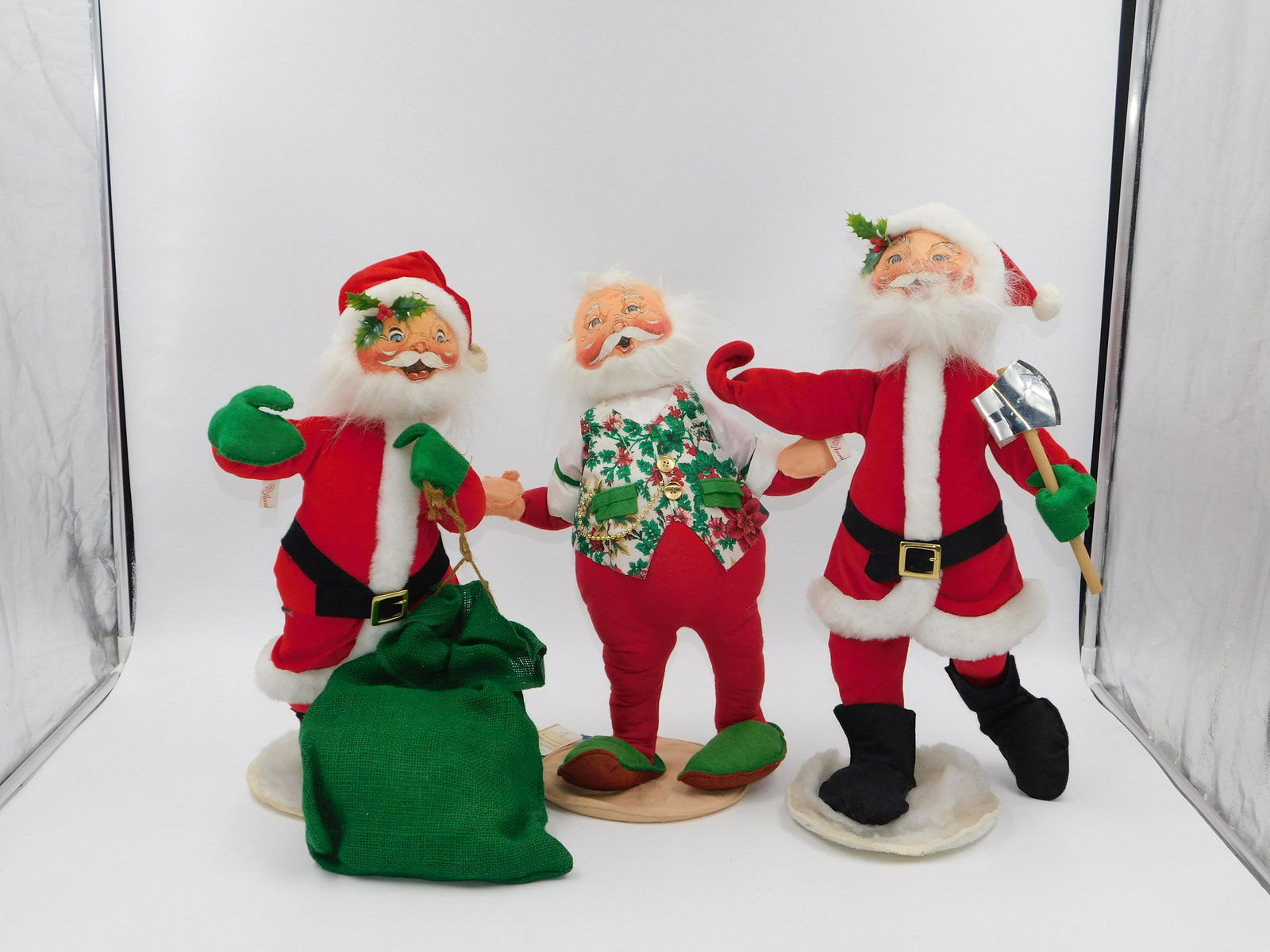 Lot of 3 Annalee Santa Dolls (1 of 3)