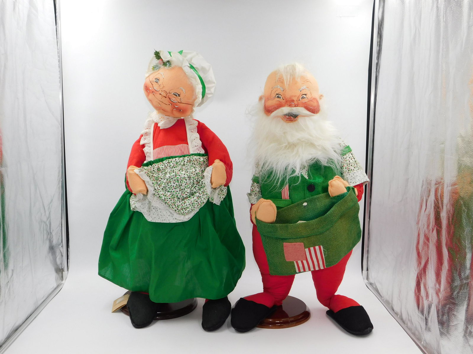 Annalee santa and mrs claus dolls hotsell