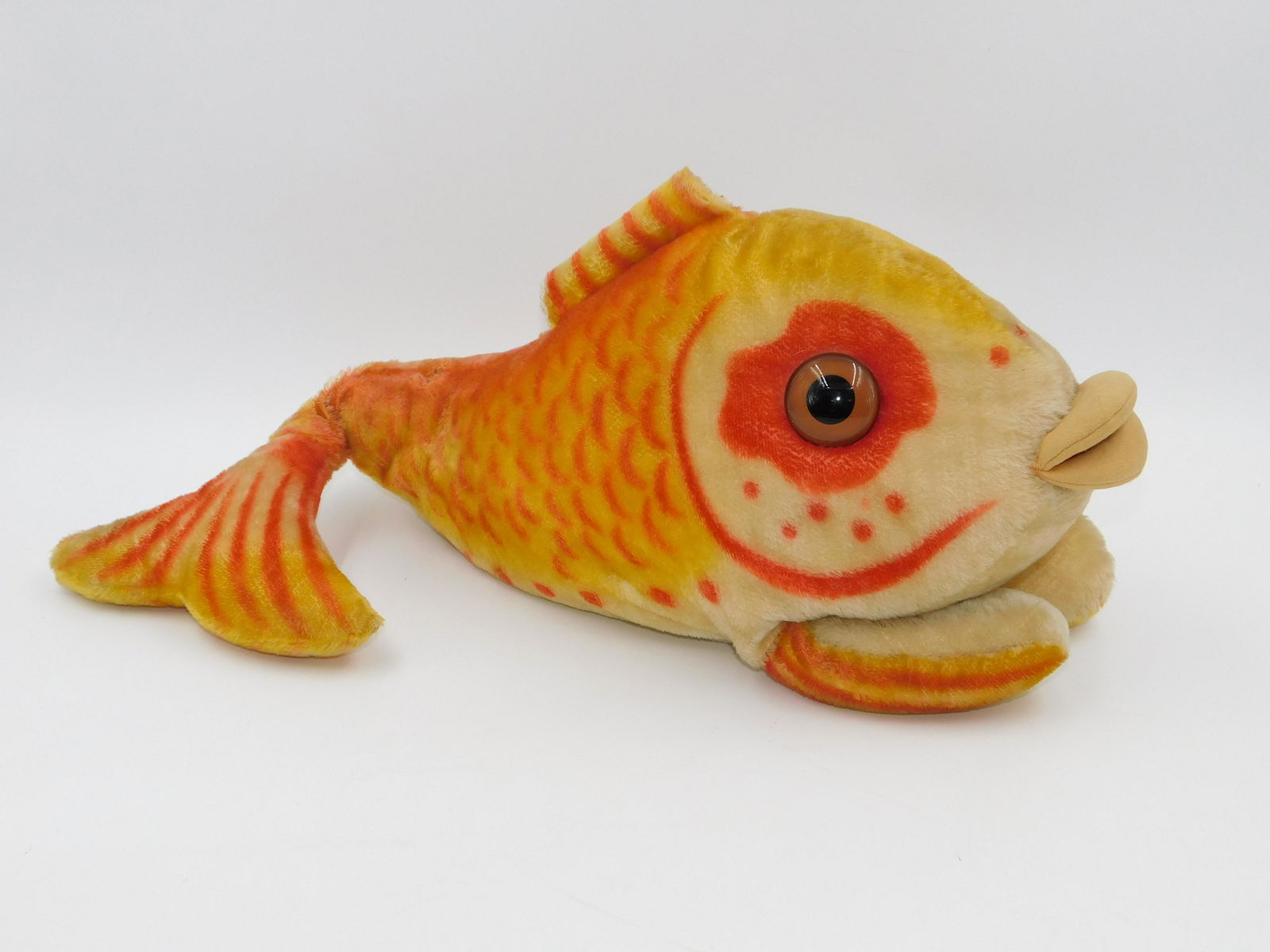 Vintage Steiff Plush Fish (1 of 4)