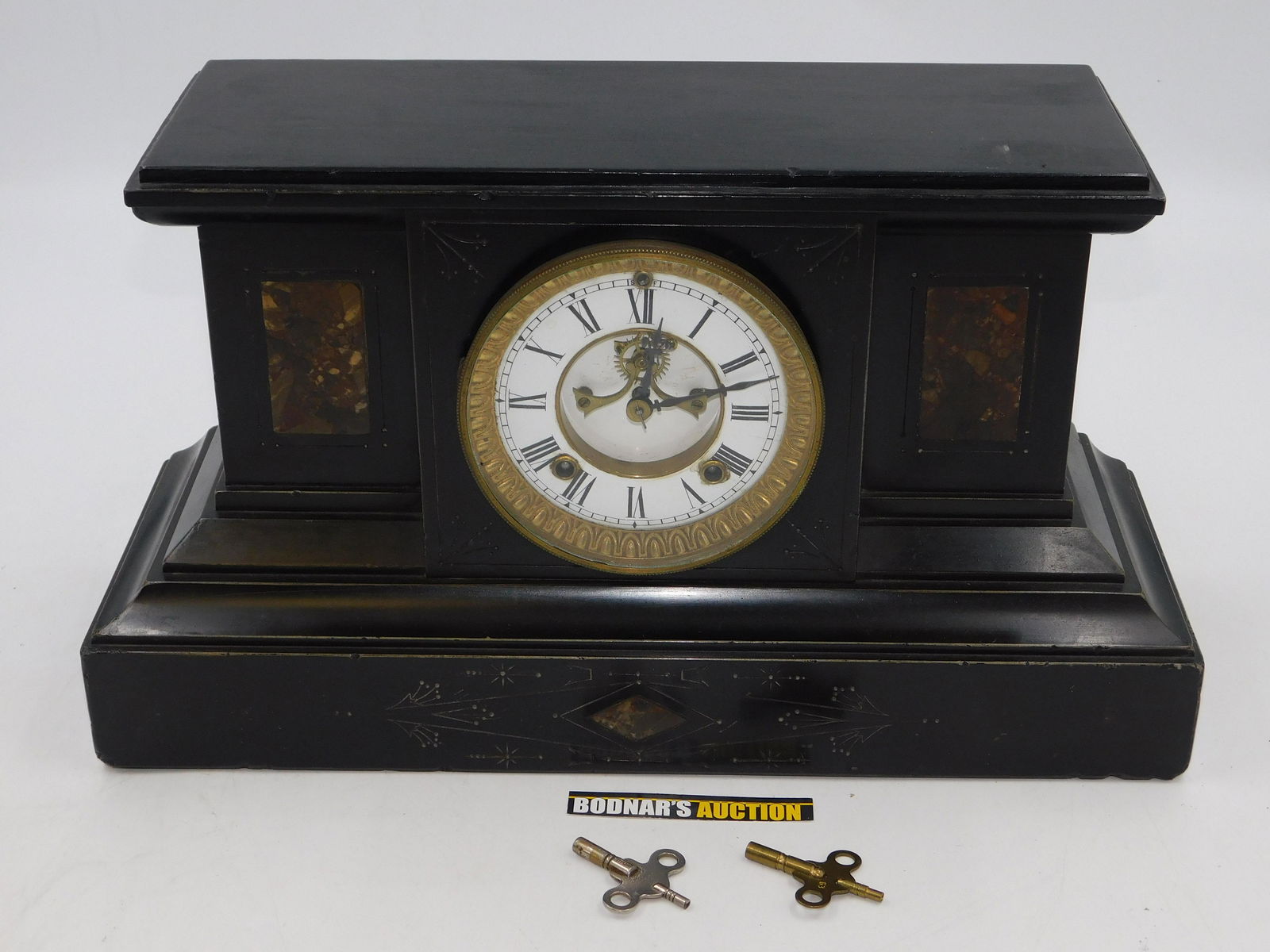 Eastlake Marble Mantle Clock (1 of 8)