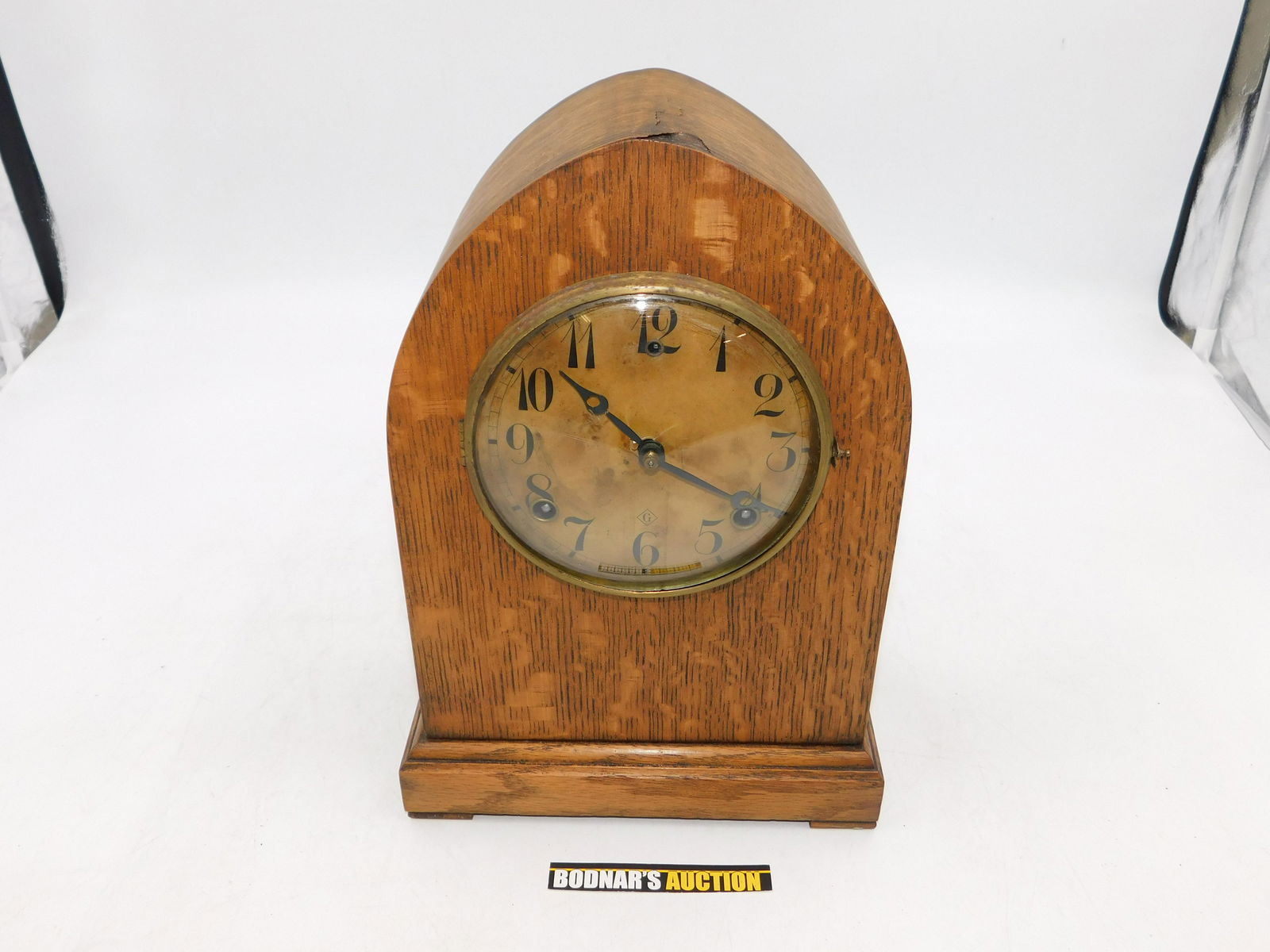 Gilbert Beehive Shelf Clock (1 of 8)