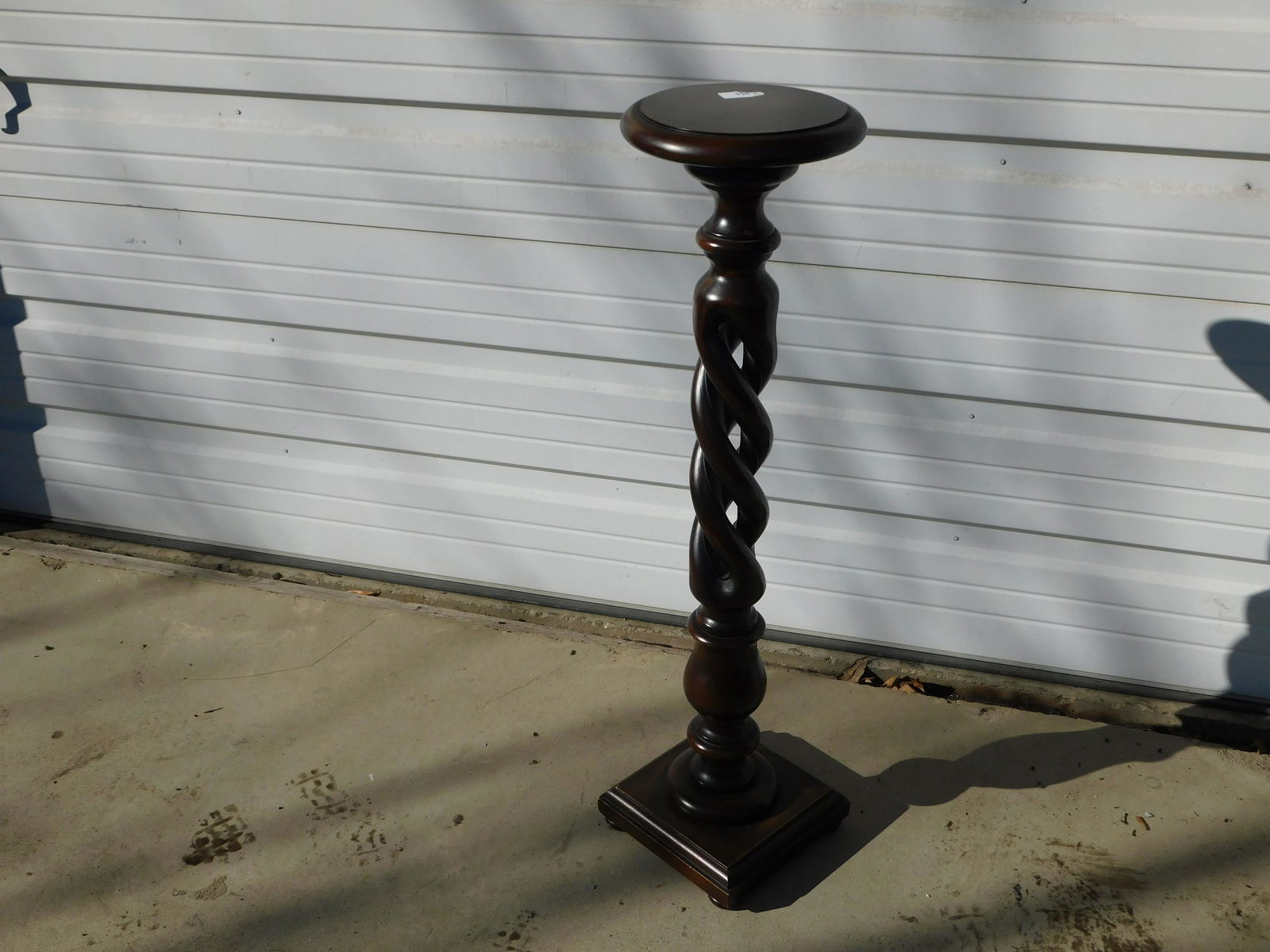 Carved Rope Turn Pedestal: Carved Rope turn Pedestal. Measures approx. 38" tall x 10" diameter. Please read the terms and conditions. This sale will be broadcast live on sale day with full descriptions of each lot being sold. A