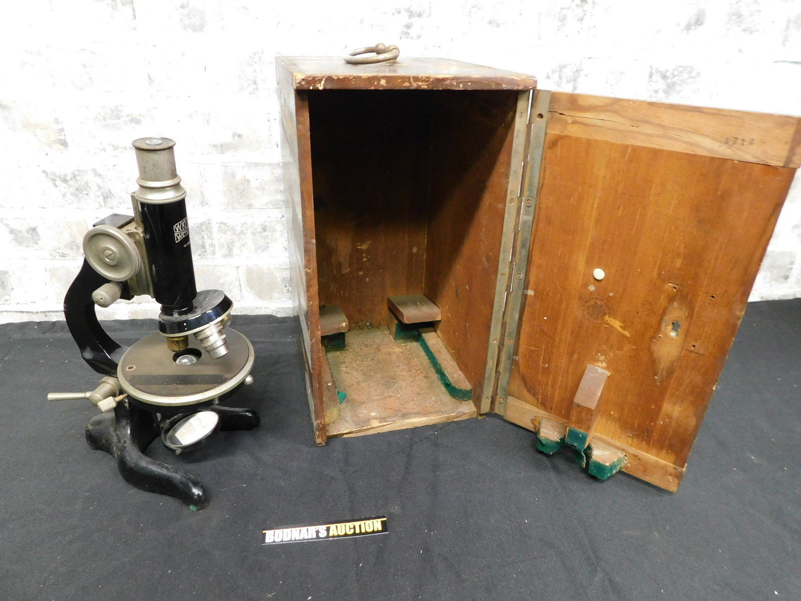 Vintage Microscope in Wooden Box (1 of 9)